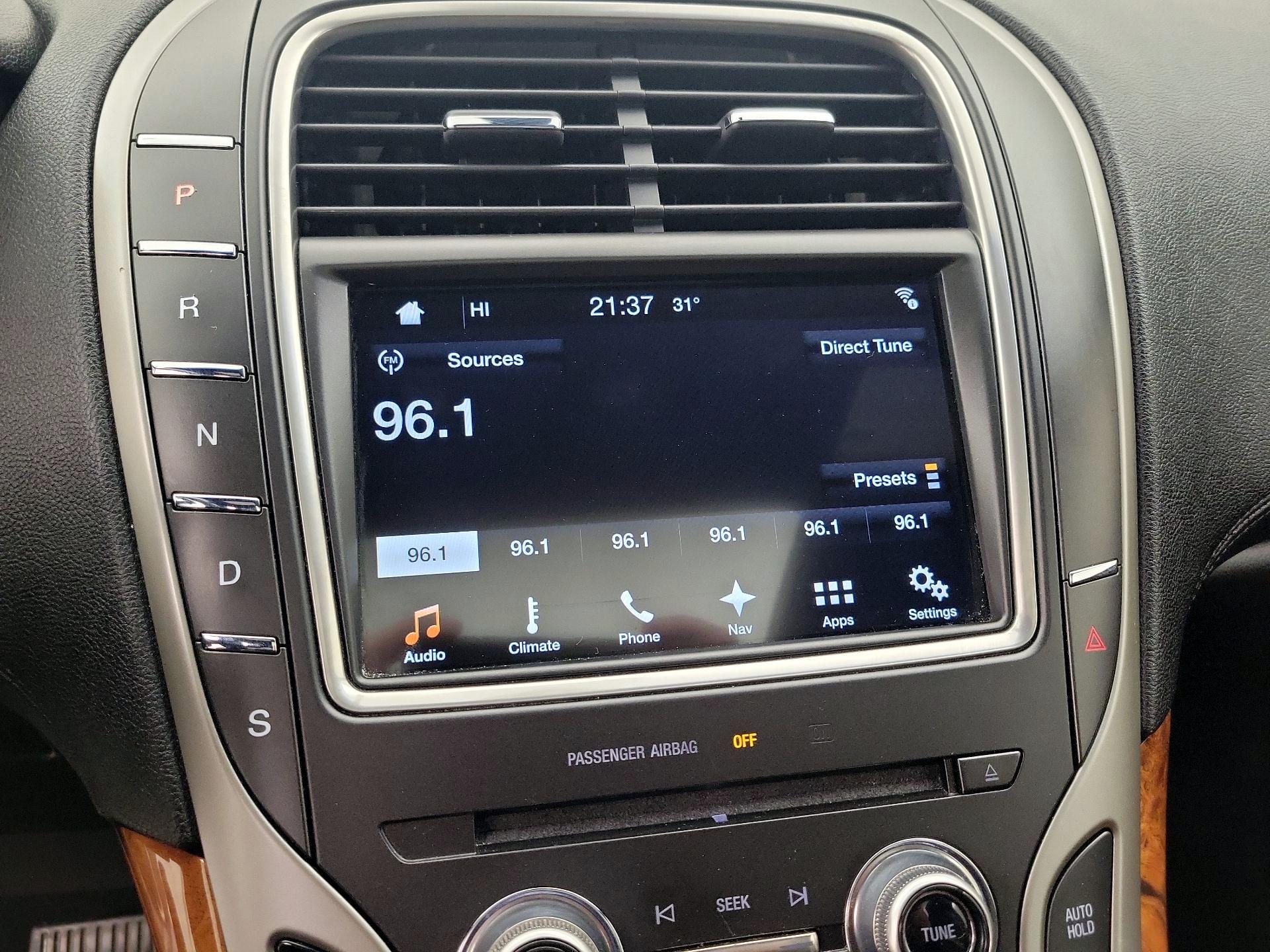 Thumbnail: 2016 Lincoln MKX - 16