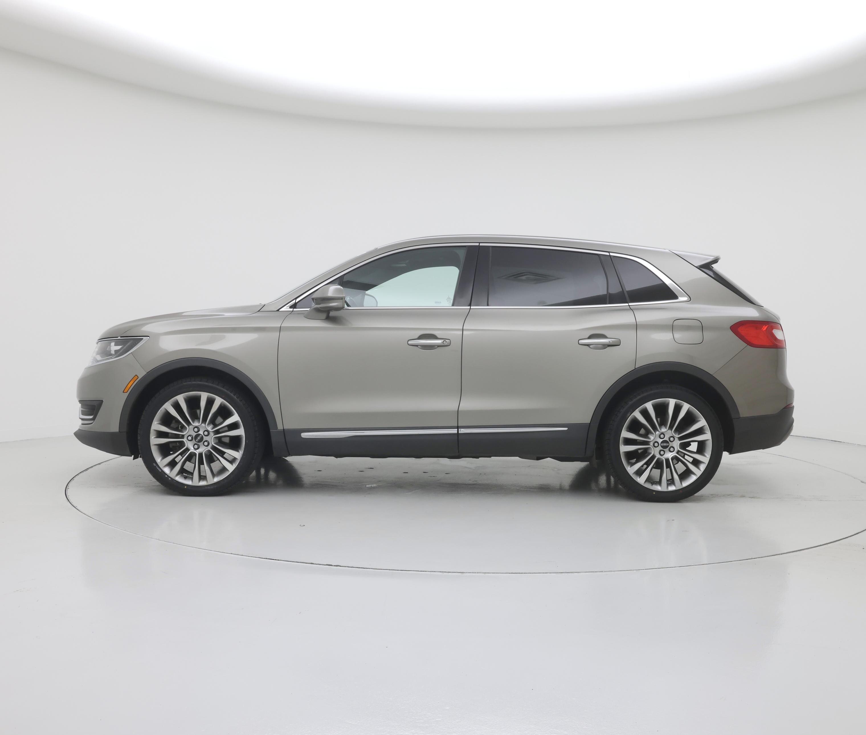 Thumbnail: 2016 Lincoln MKX - 3