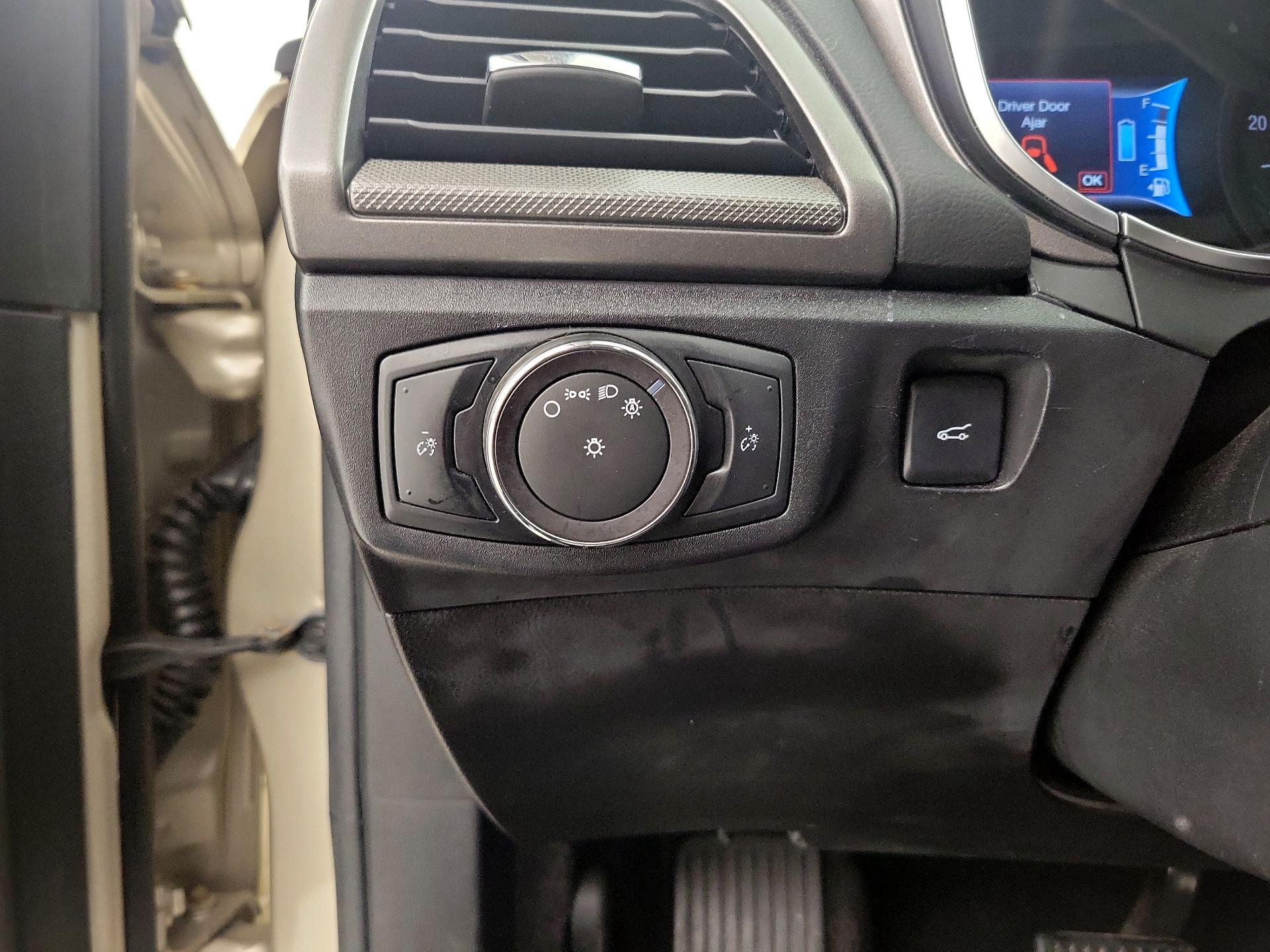 Thumbnail: 2017 Ford Fusion - 13