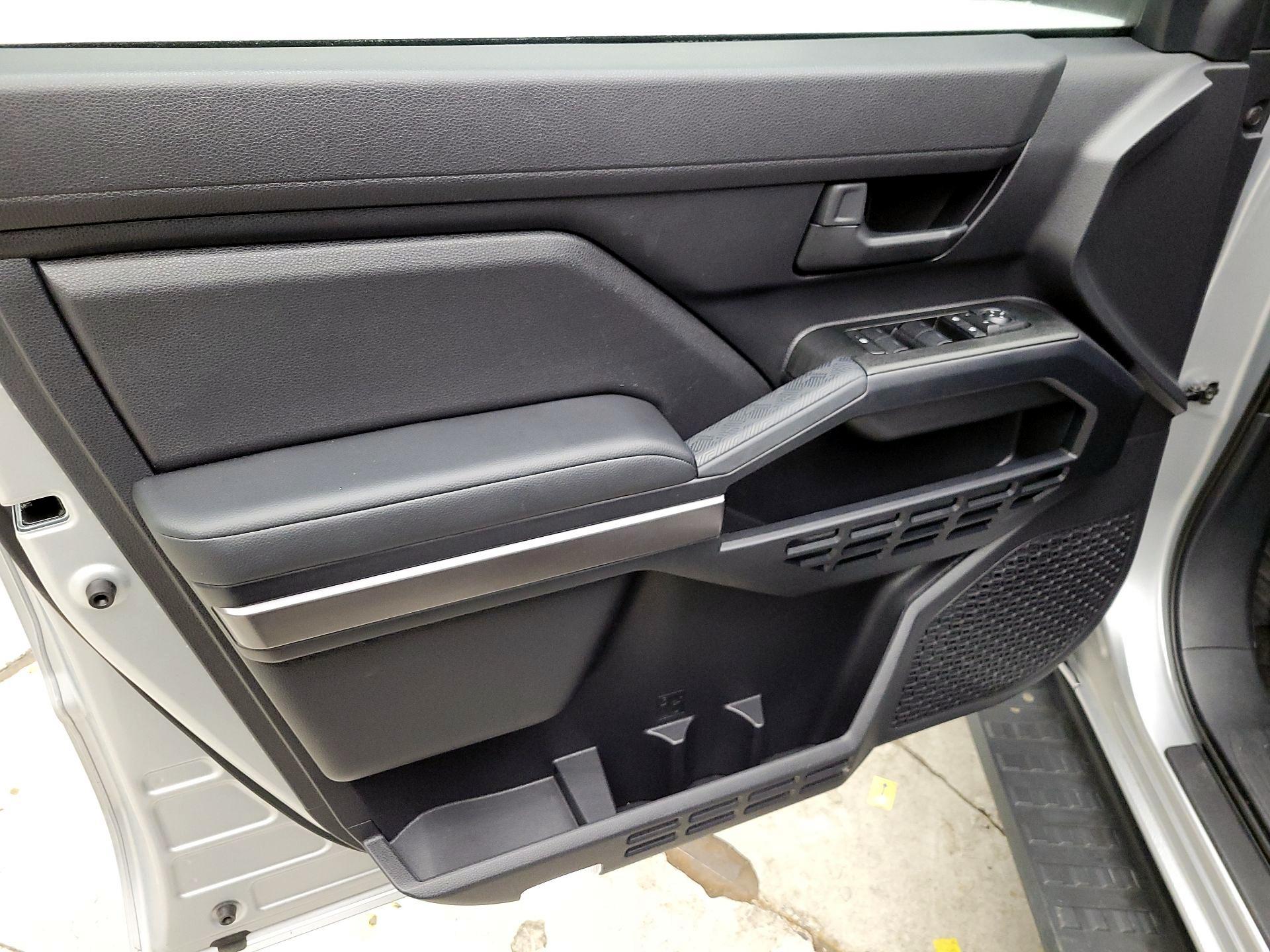 Thumbnail: 2025 Toyota 4Runner - 12