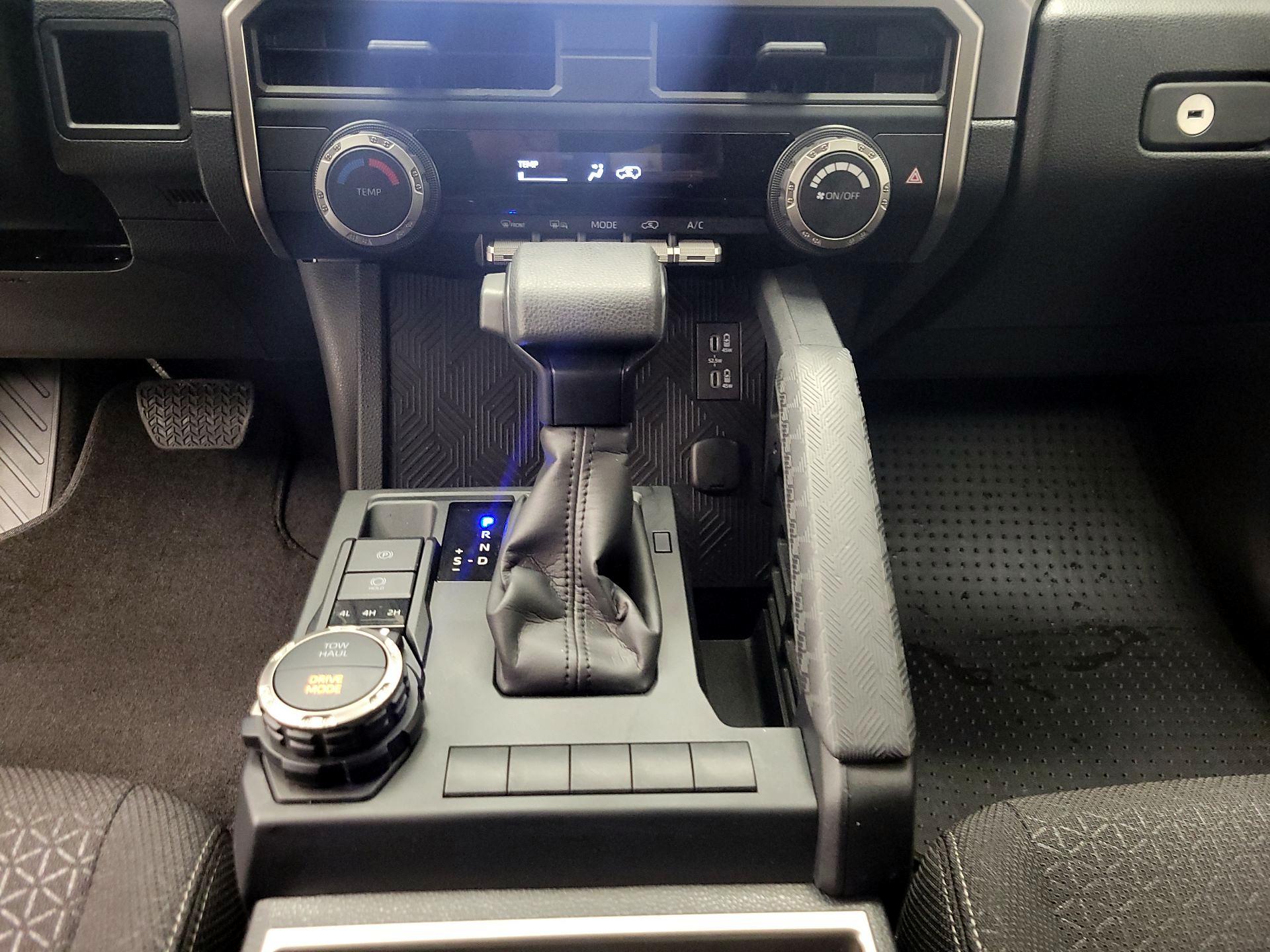 Thumbnail: 2025 Toyota 4Runner - 18