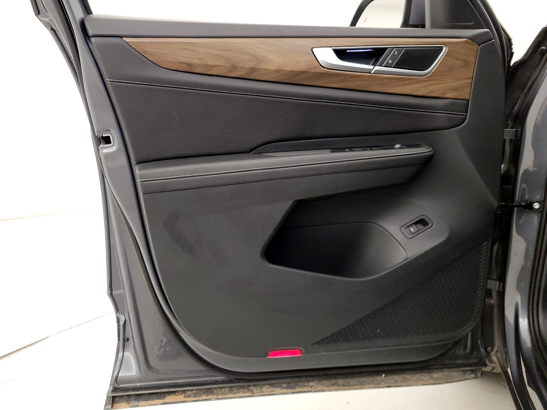 Thumbnail: 2025 Volkswagen Atlas - 12