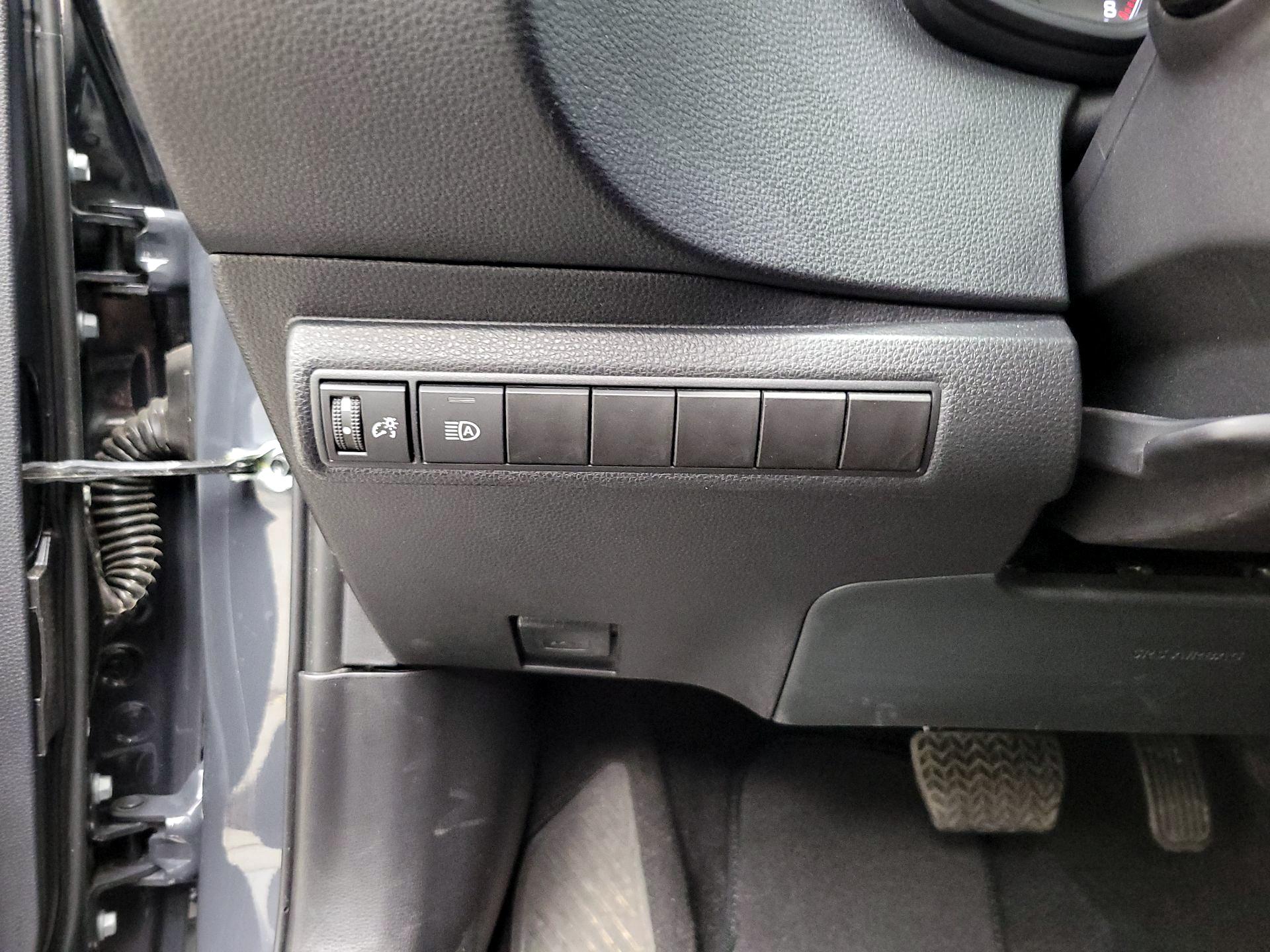 Thumbnail: 2025 Toyota Corolla - 13