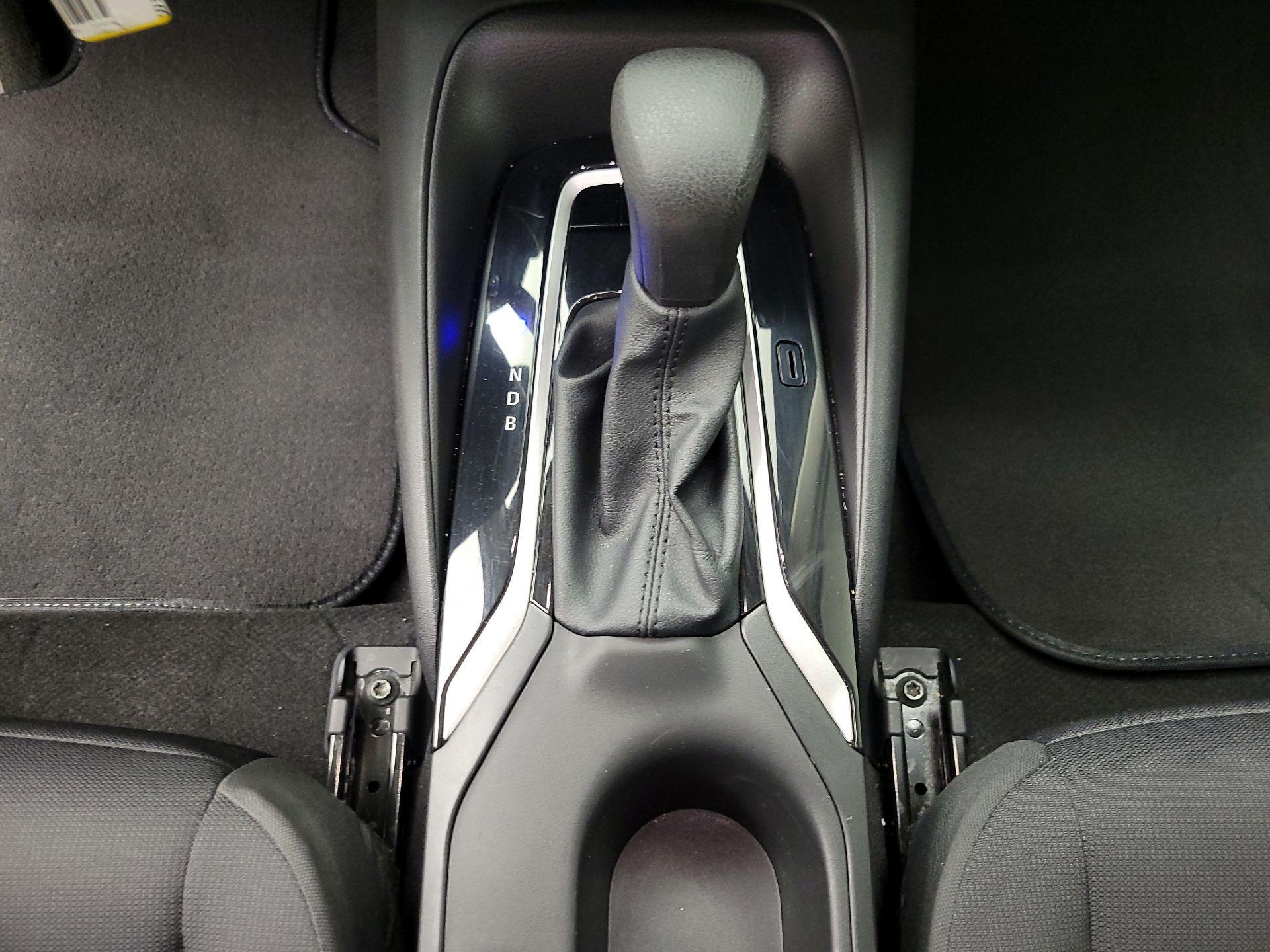 Thumbnail: 2025 Toyota Corolla - 17