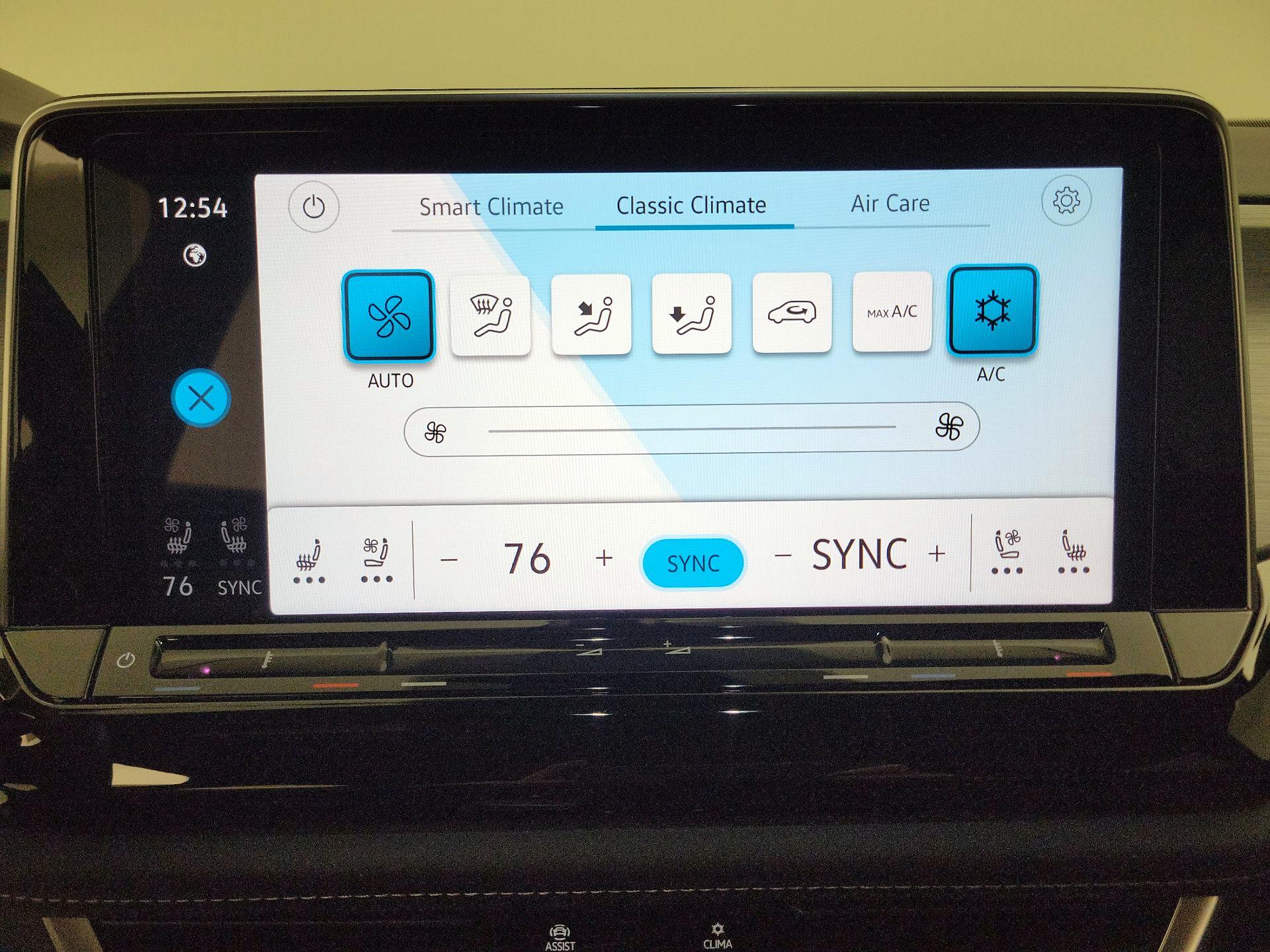 Thumbnail: 2025 Volkswagen Atlas - 16