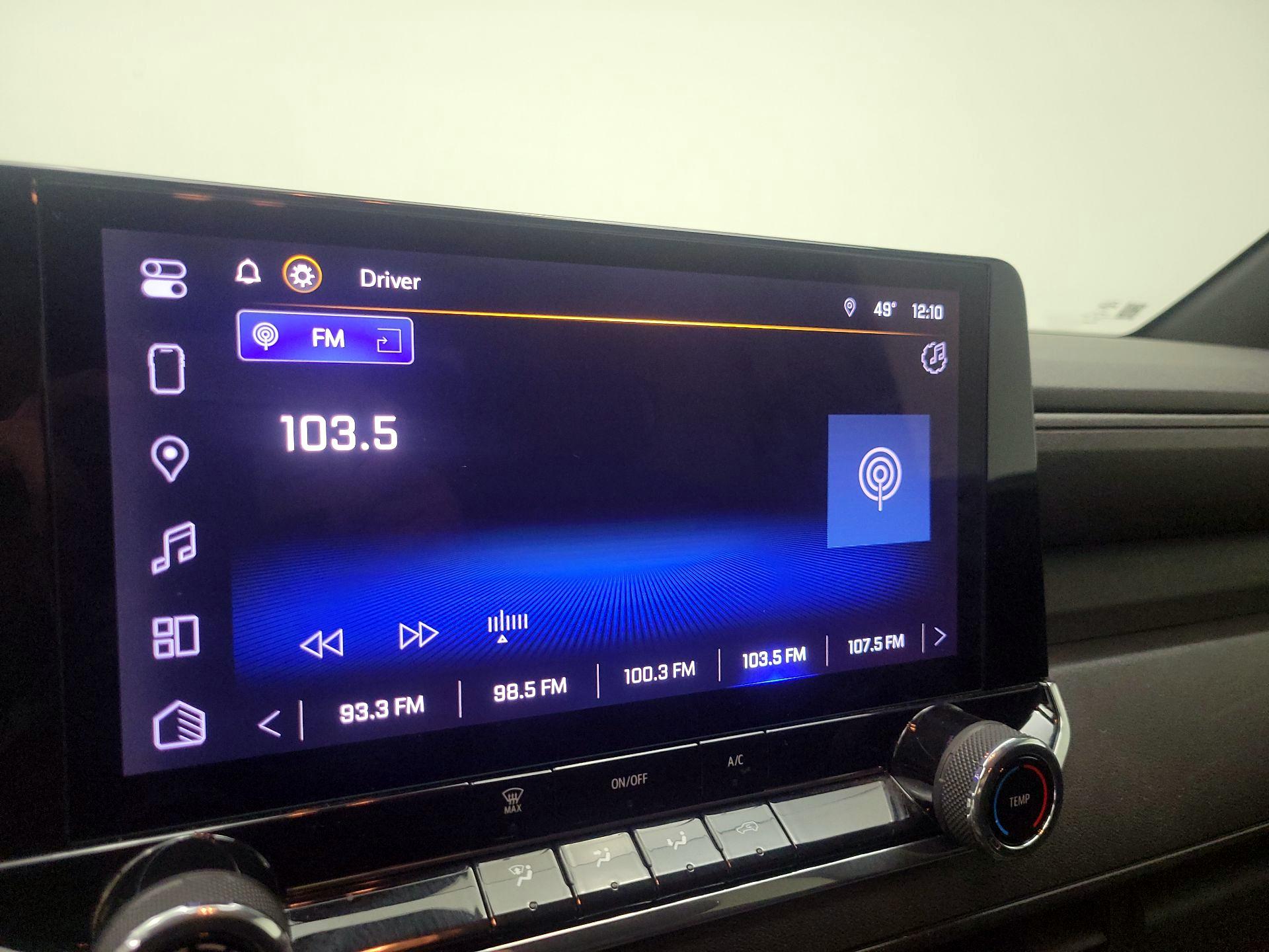 Thumbnail: 2023 Chevrolet Colorado - 15