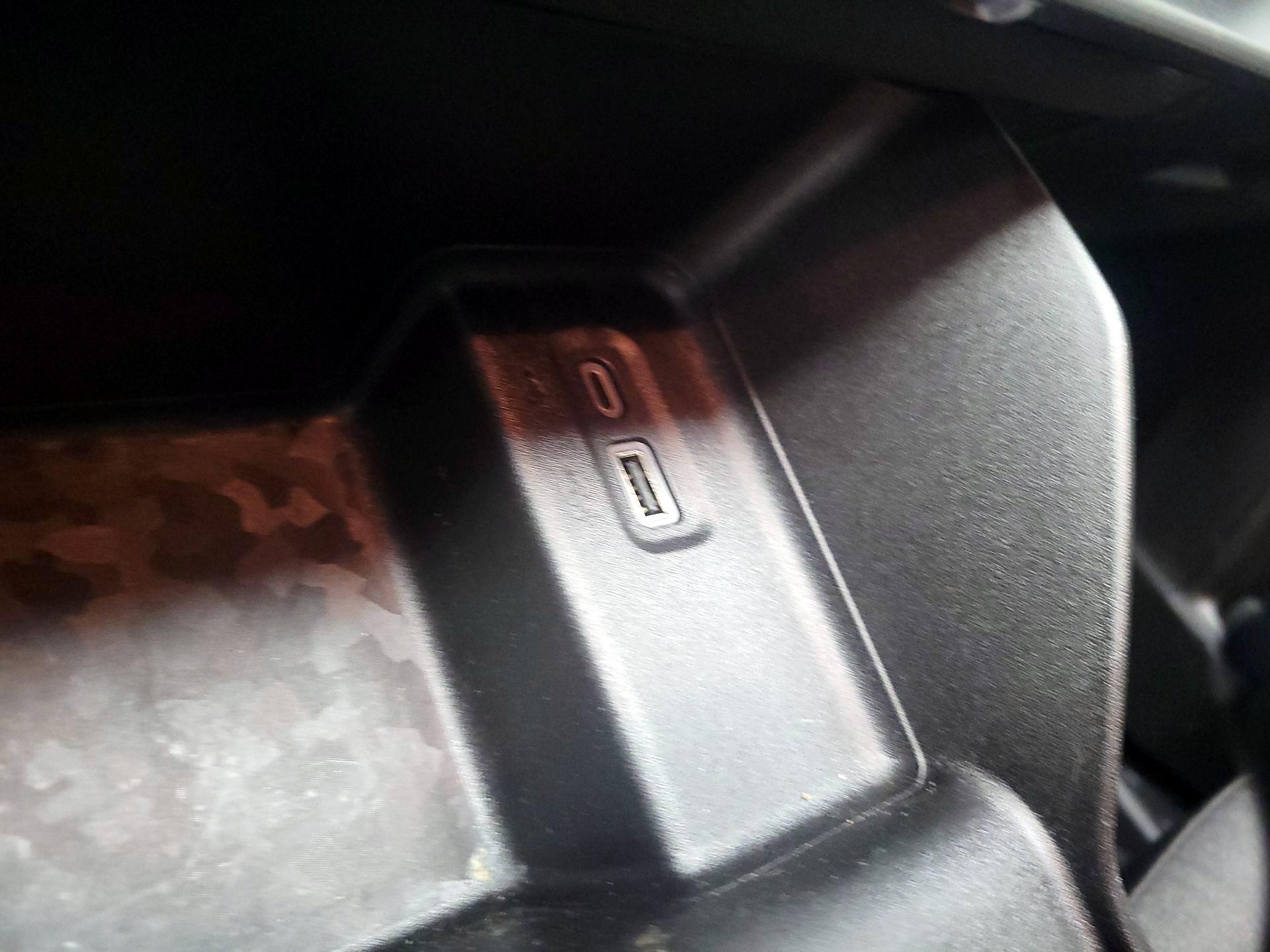 Thumbnail: 2023 Chevrolet Colorado - 18