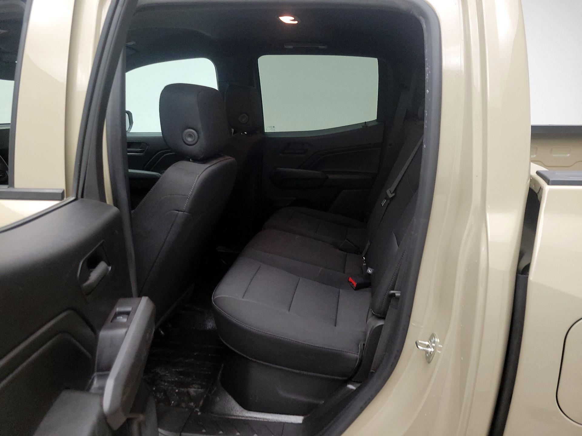 Thumbnail: 2023 Chevrolet Colorado - 19