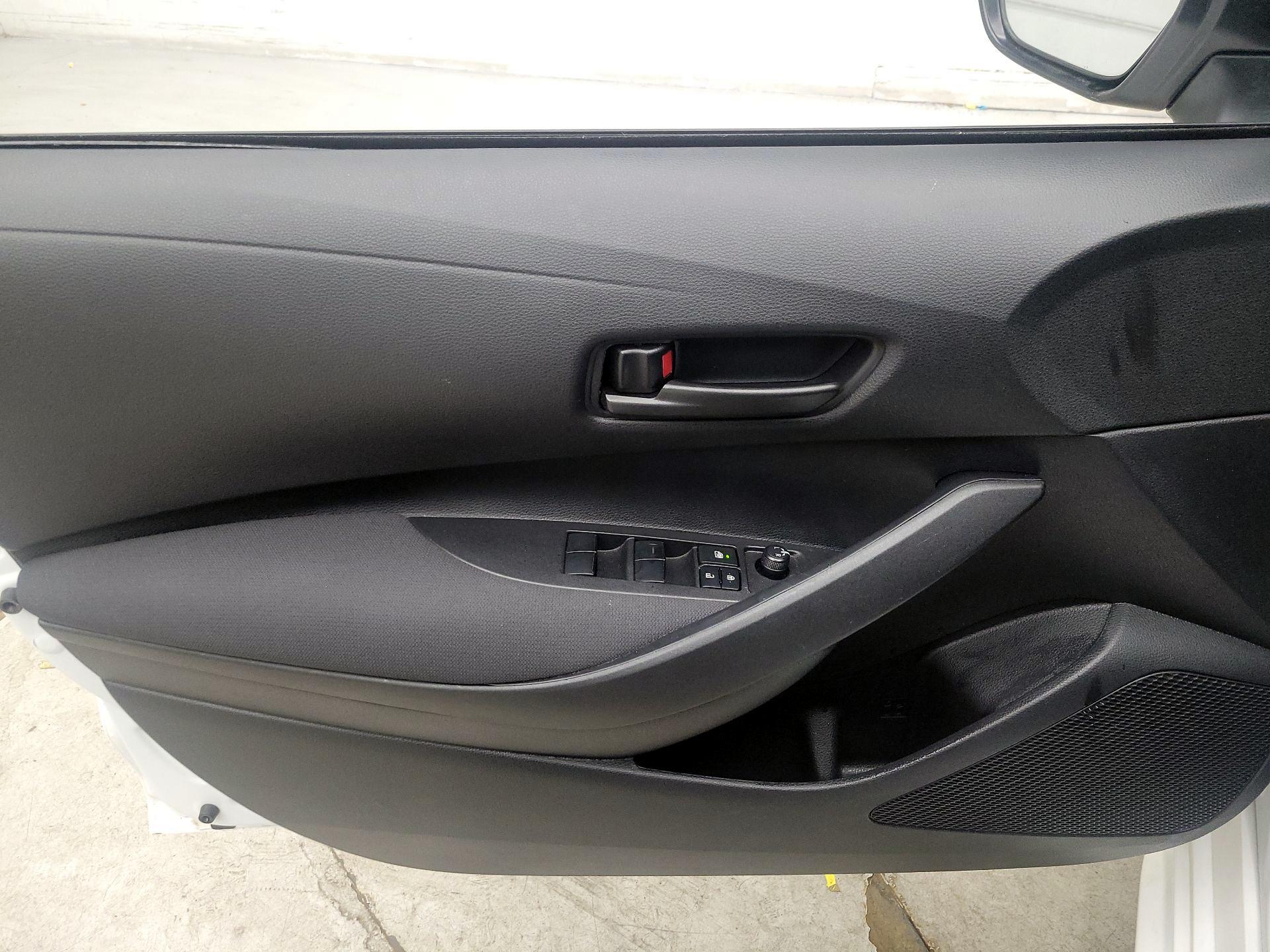 Thumbnail: 2025 Toyota Corolla - 12