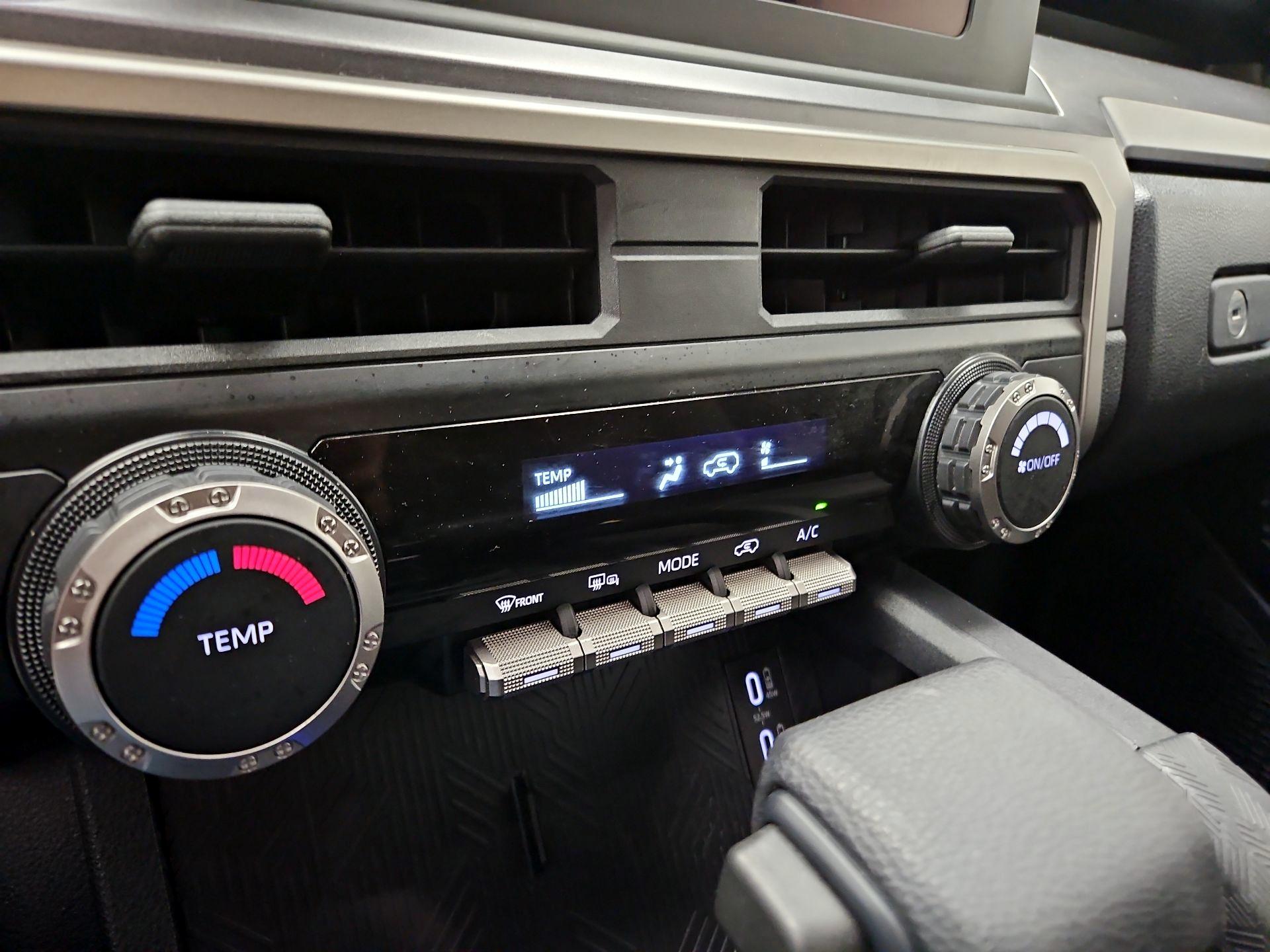 Thumbnail: 2025 Toyota 4Runner - 16