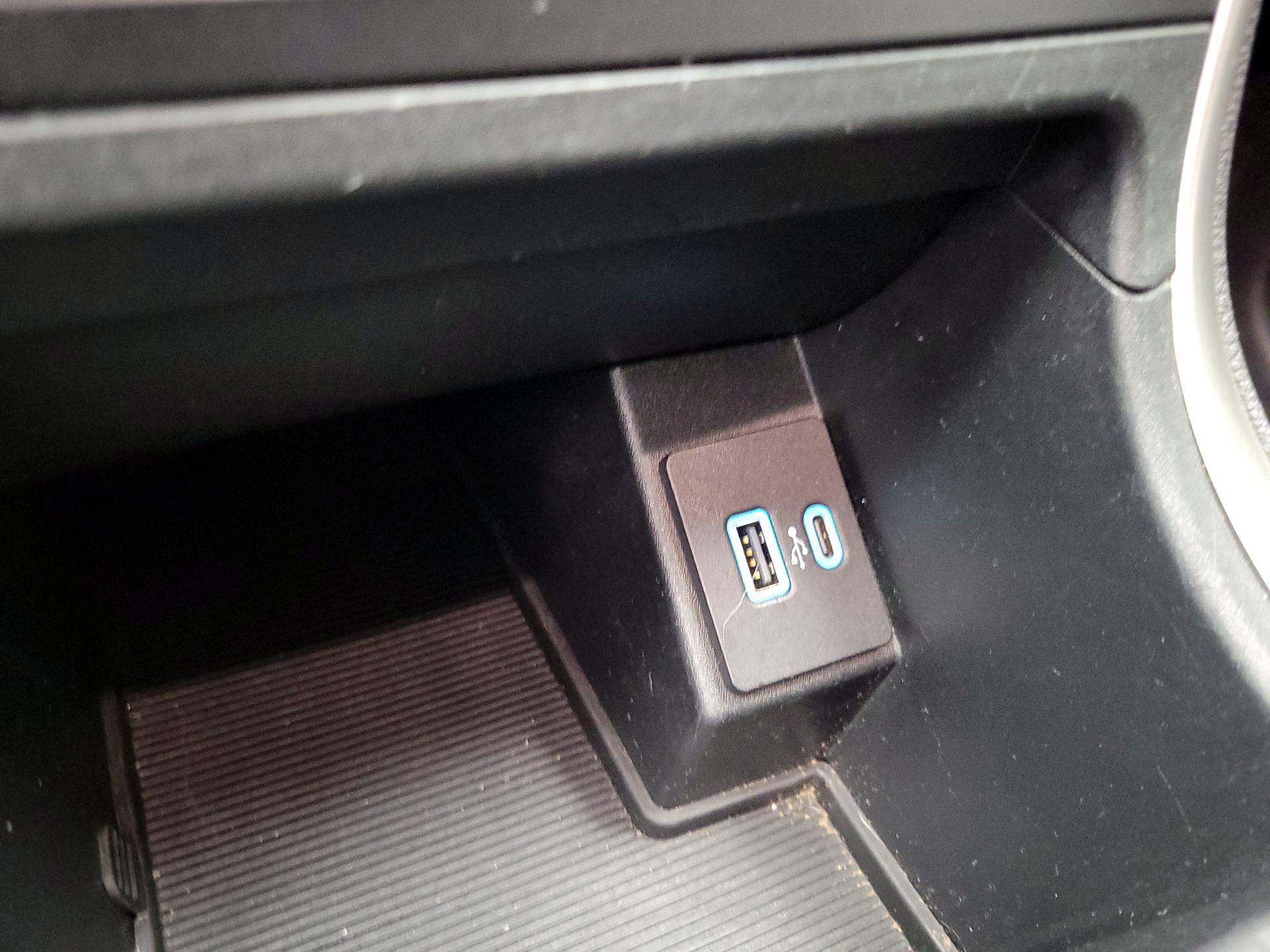 Thumbnail: 2024 Ford Edge - 19