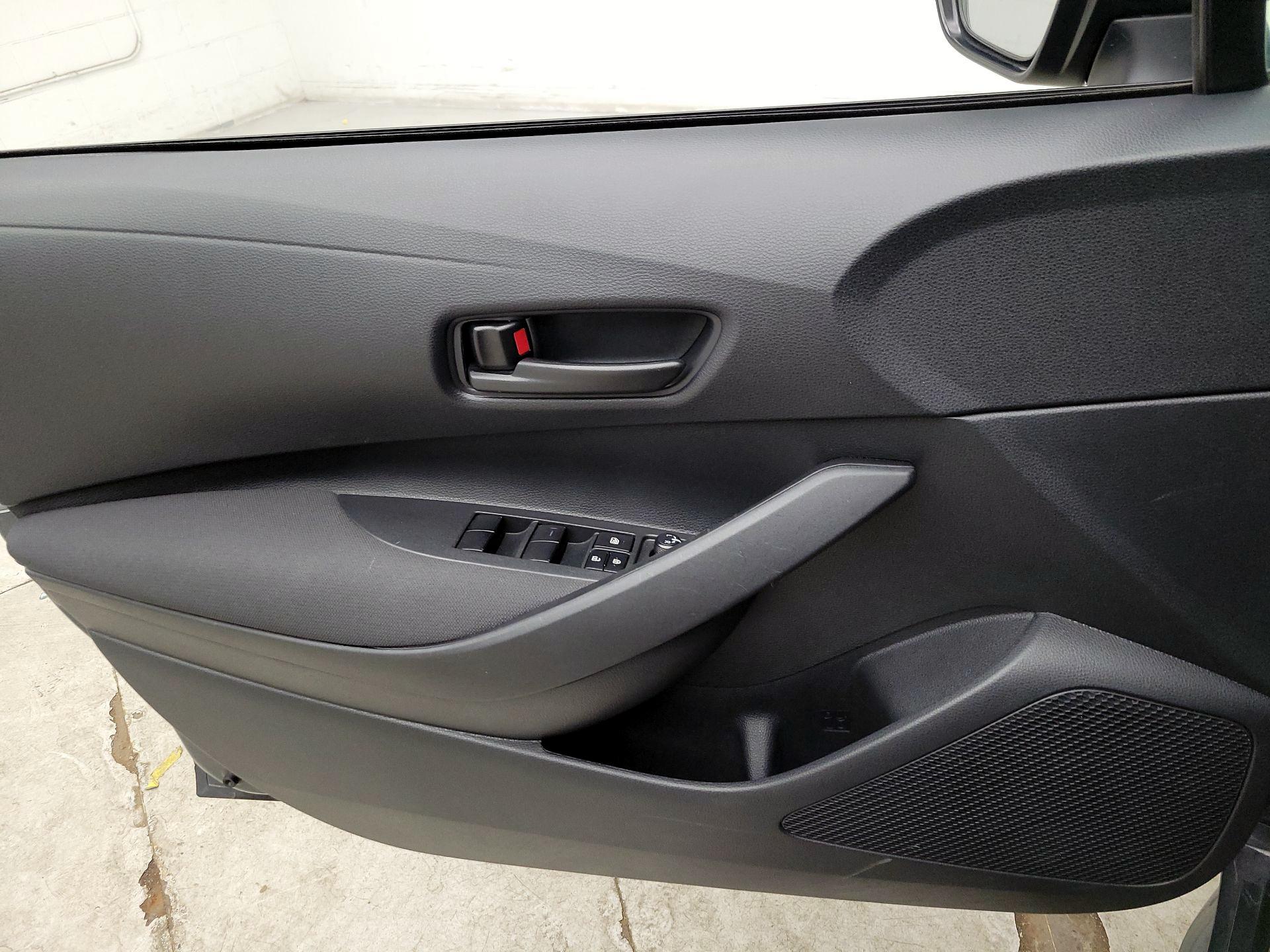 Thumbnail: 2025 Toyota Corolla - 12