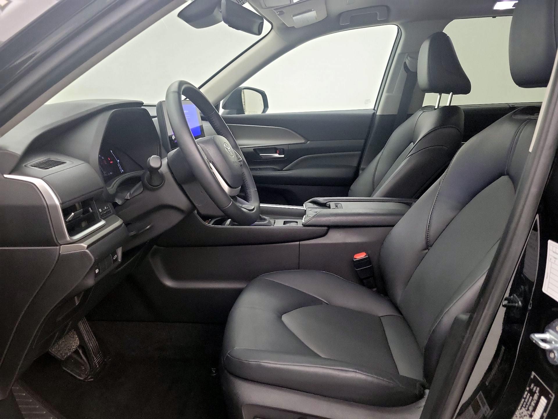 Thumbnail: 2025 Toyota Grand Highlander - 11