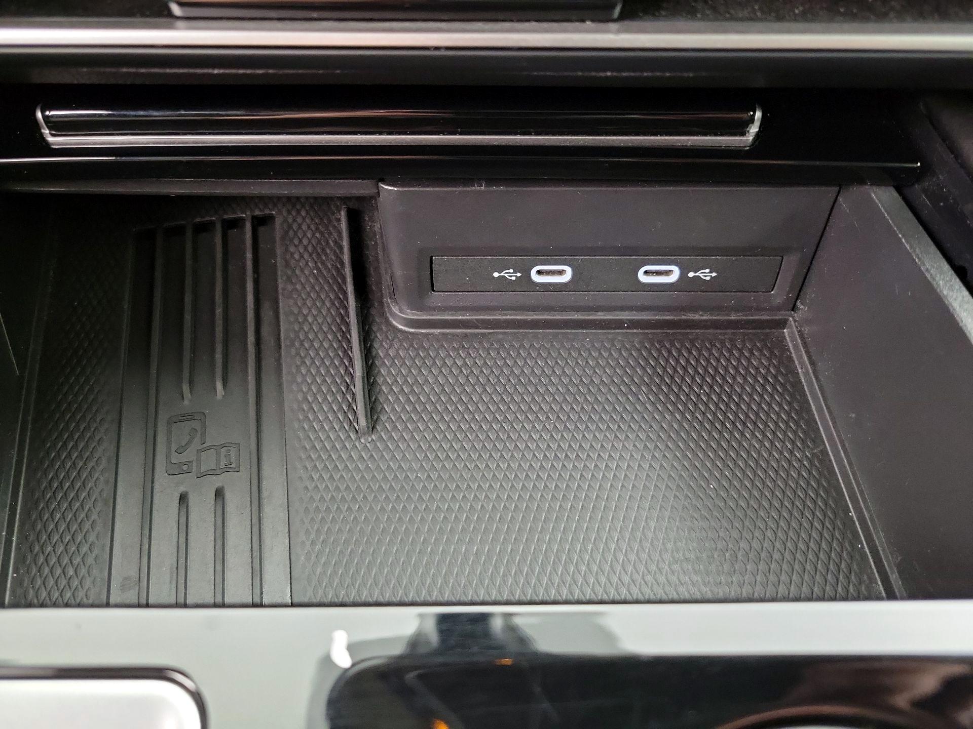 Thumbnail: 2025 Volkswagen Atlas - 18