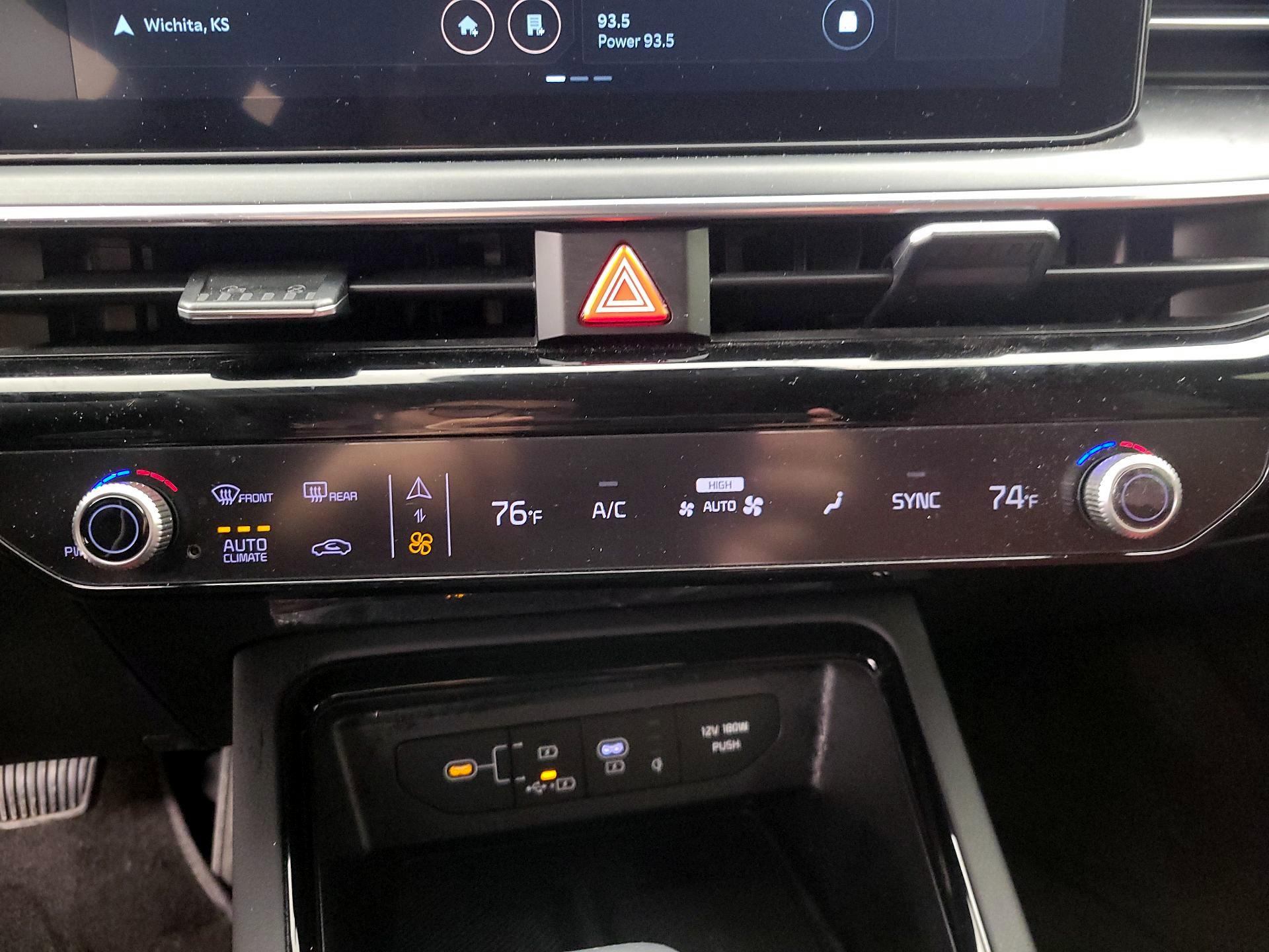 Thumbnail: 2025 Kia K5 - 17