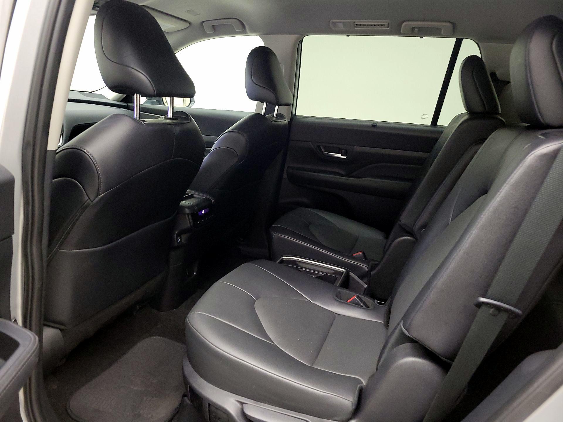 Thumbnail: 2025 Toyota Grand Highlander - 20