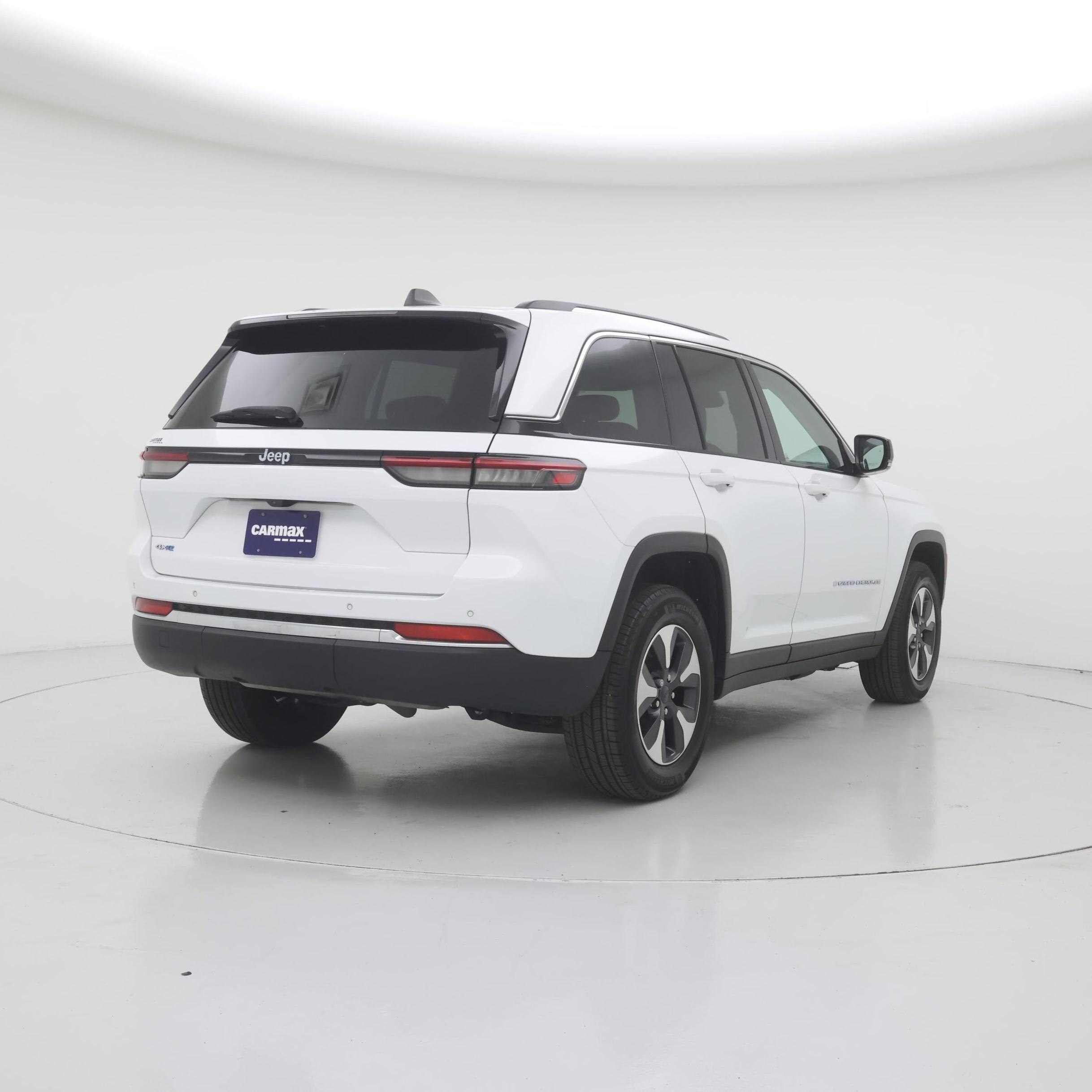 Thumbnail: 2023 Jeep Grand Cherokee - 8