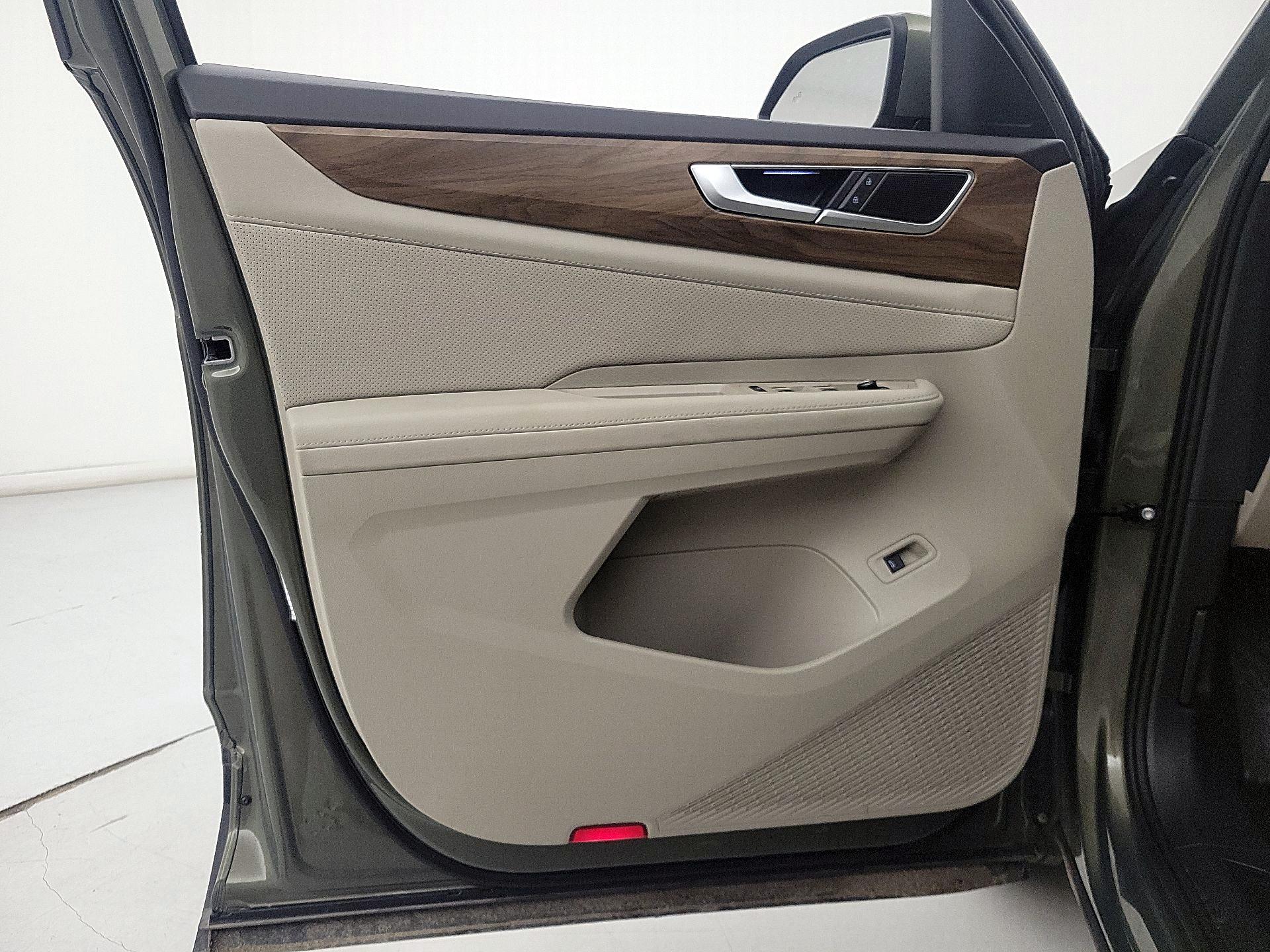 Thumbnail: 2025 Volkswagen Atlas - 12