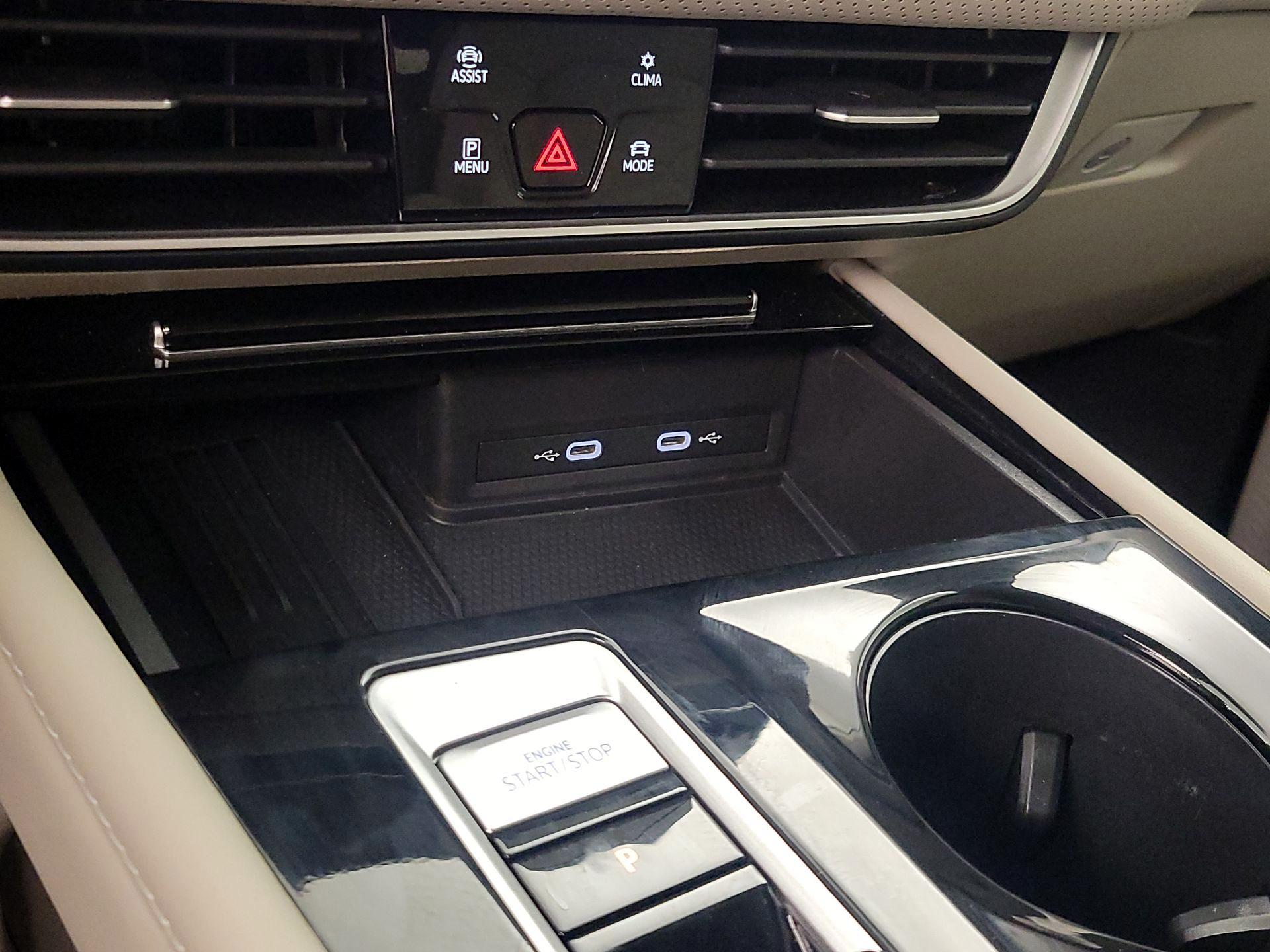 Thumbnail: 2025 Volkswagen Atlas - 18