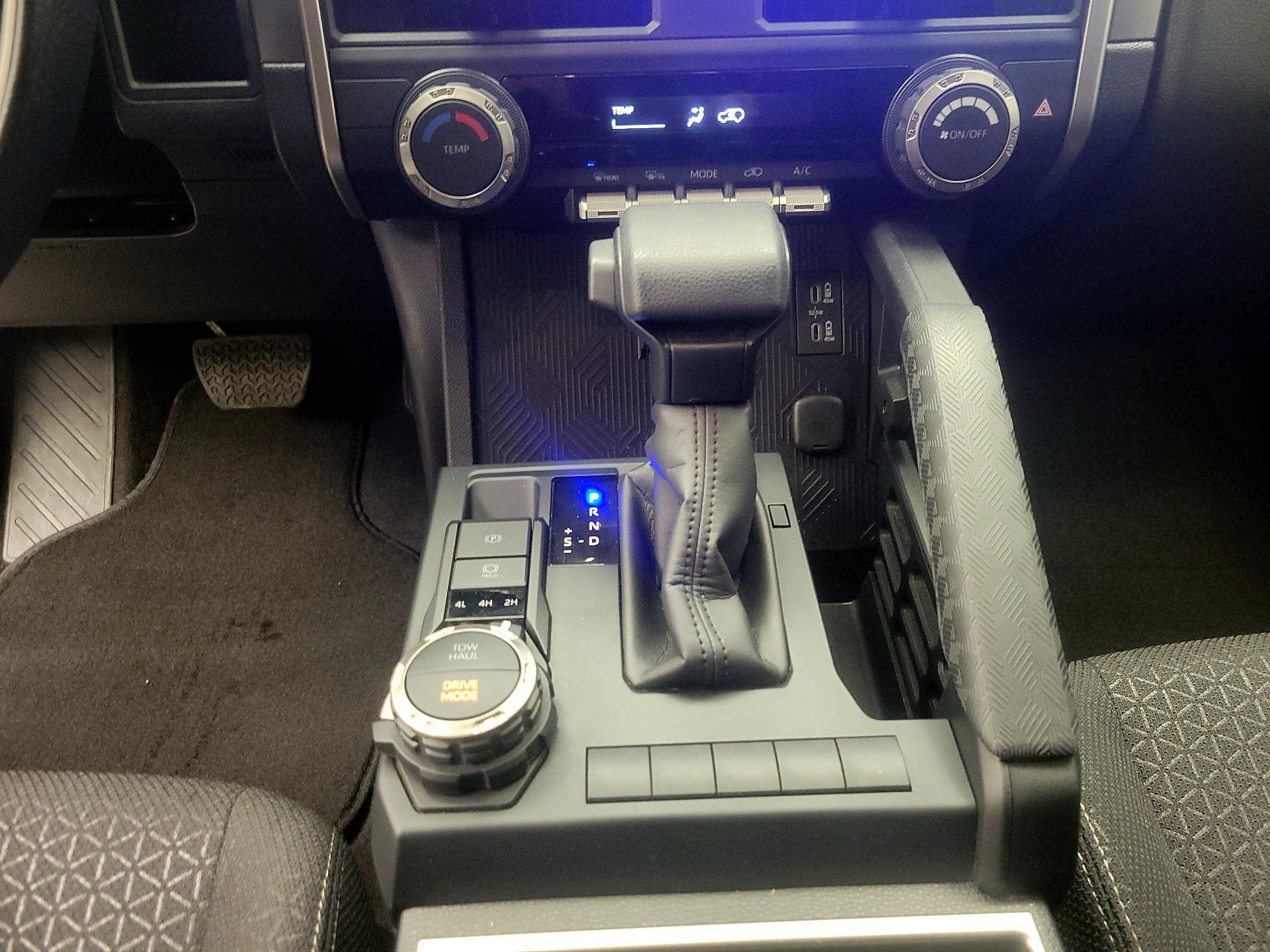 Thumbnail: 2025 Toyota 4Runner - 18