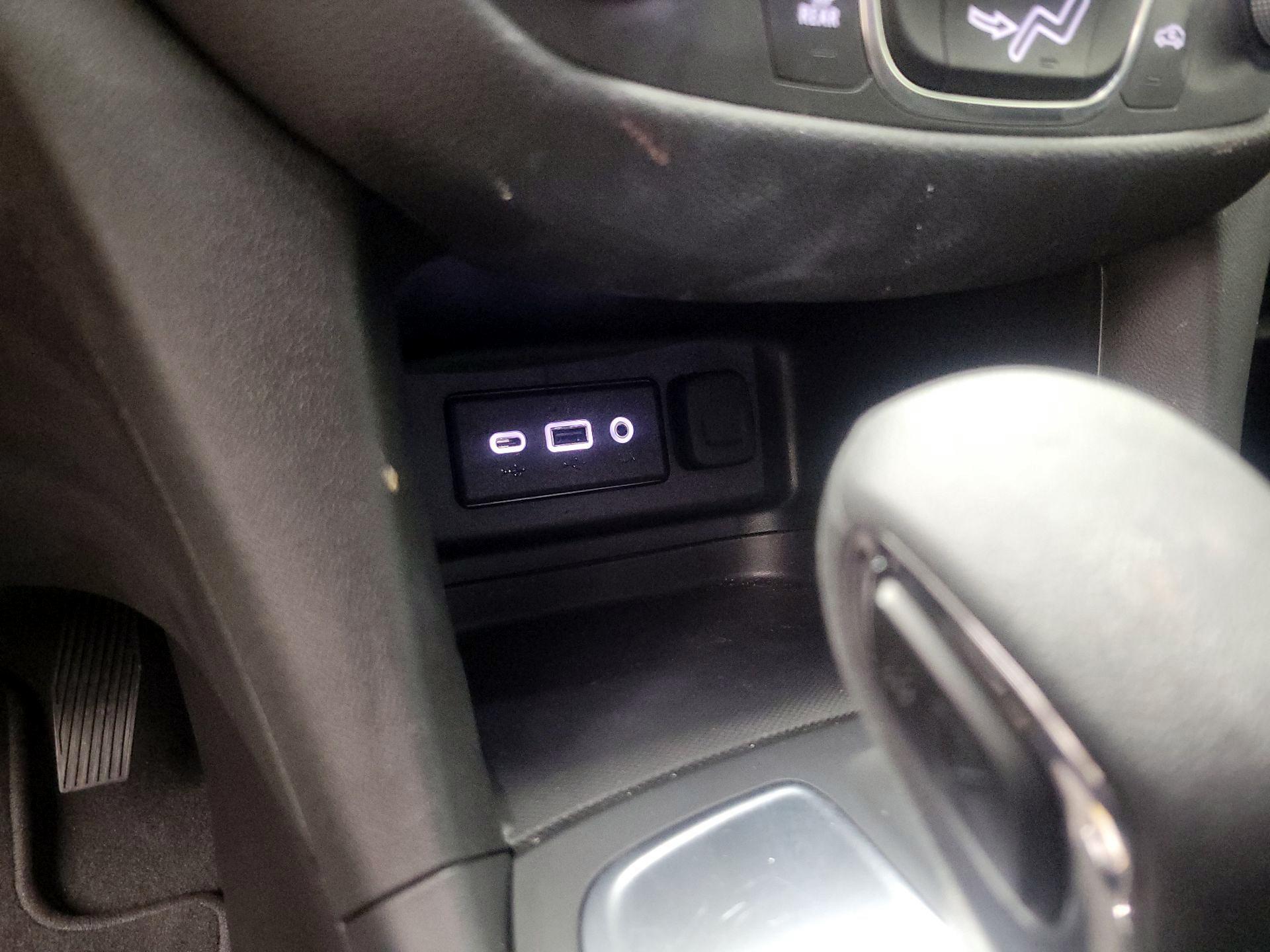 Thumbnail: 2024 Chevrolet Equinox - 18