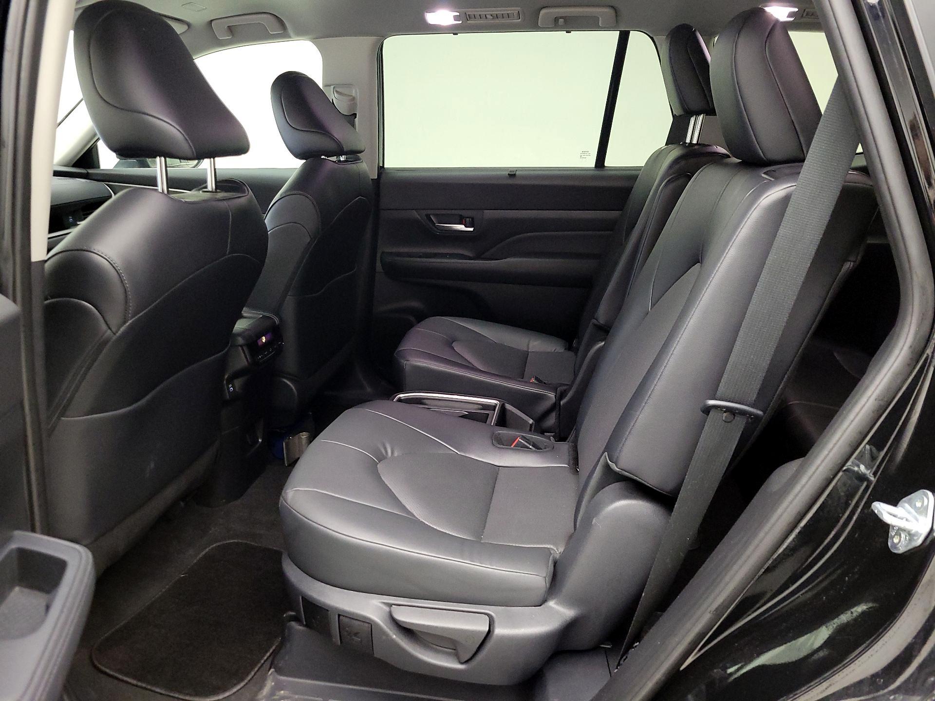 Thumbnail: 2025 Toyota Grand Highlander - 19