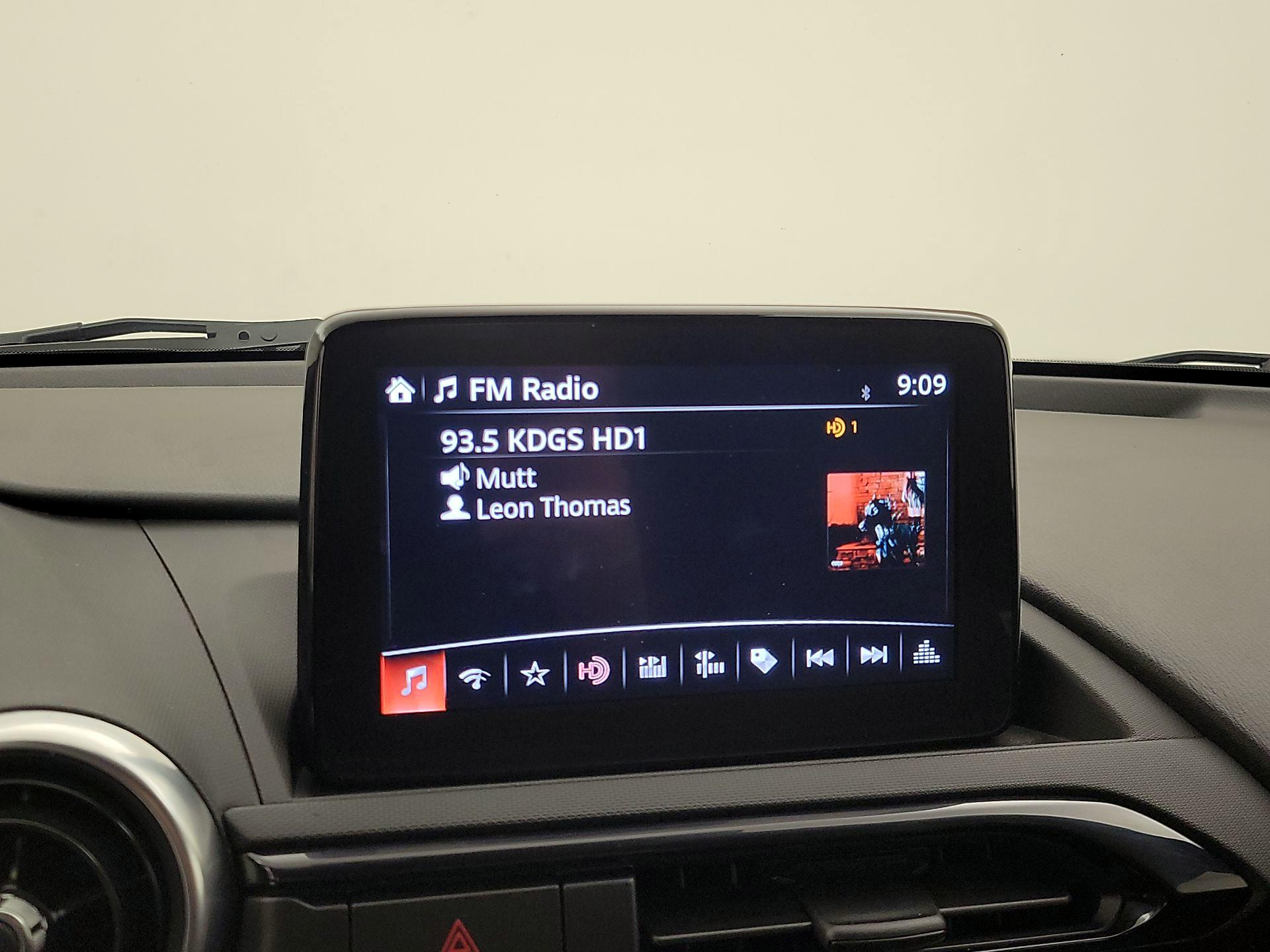 Thumbnail: 2021 Mazda MX-5 Miata - 16