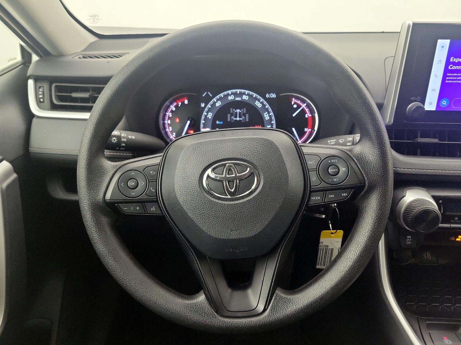 Thumbnail: 2025 Toyota RAV4 - 10