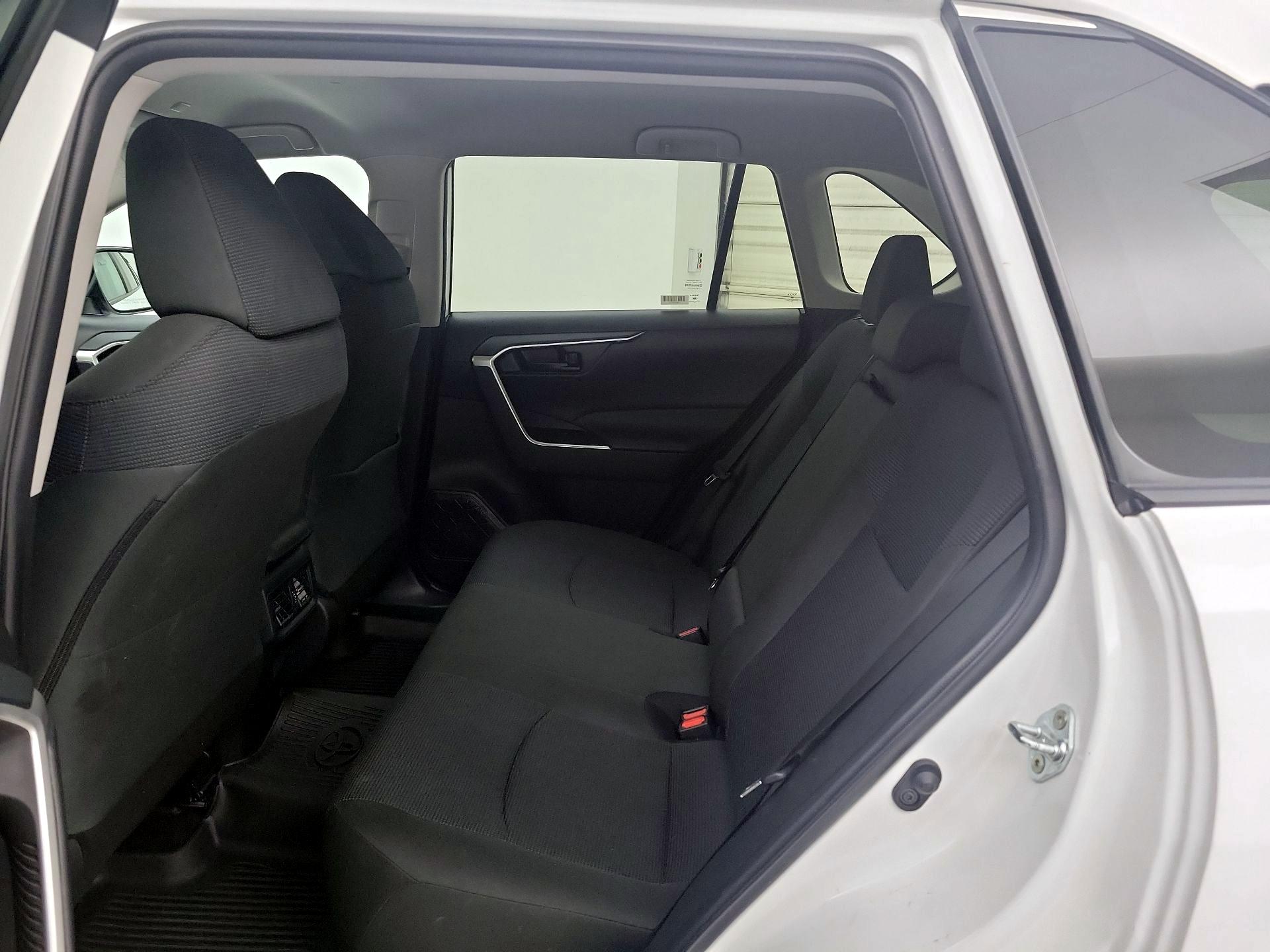 Thumbnail: 2025 Toyota RAV4 - 20