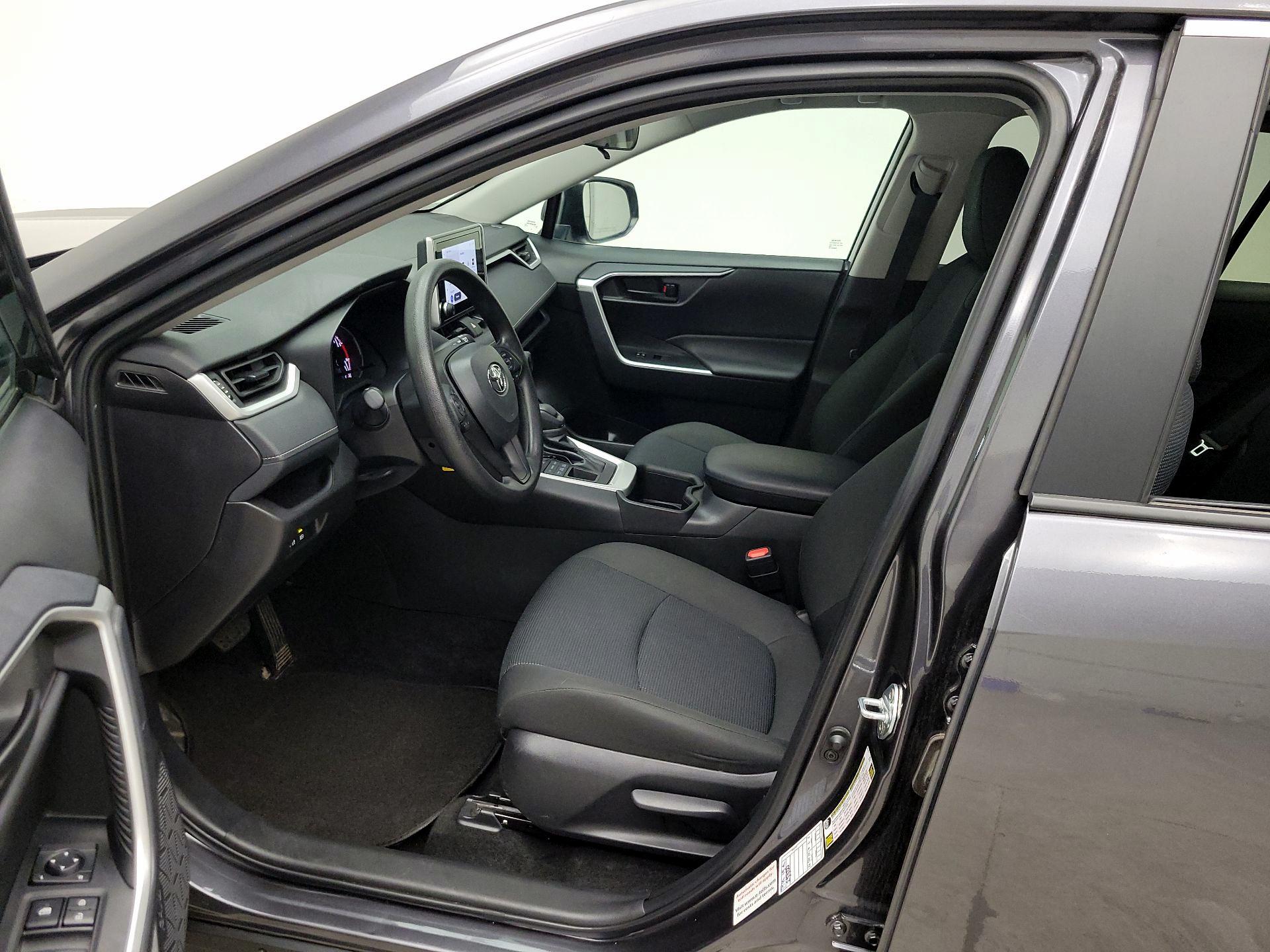 Thumbnail: 2025 Toyota RAV4 - 11