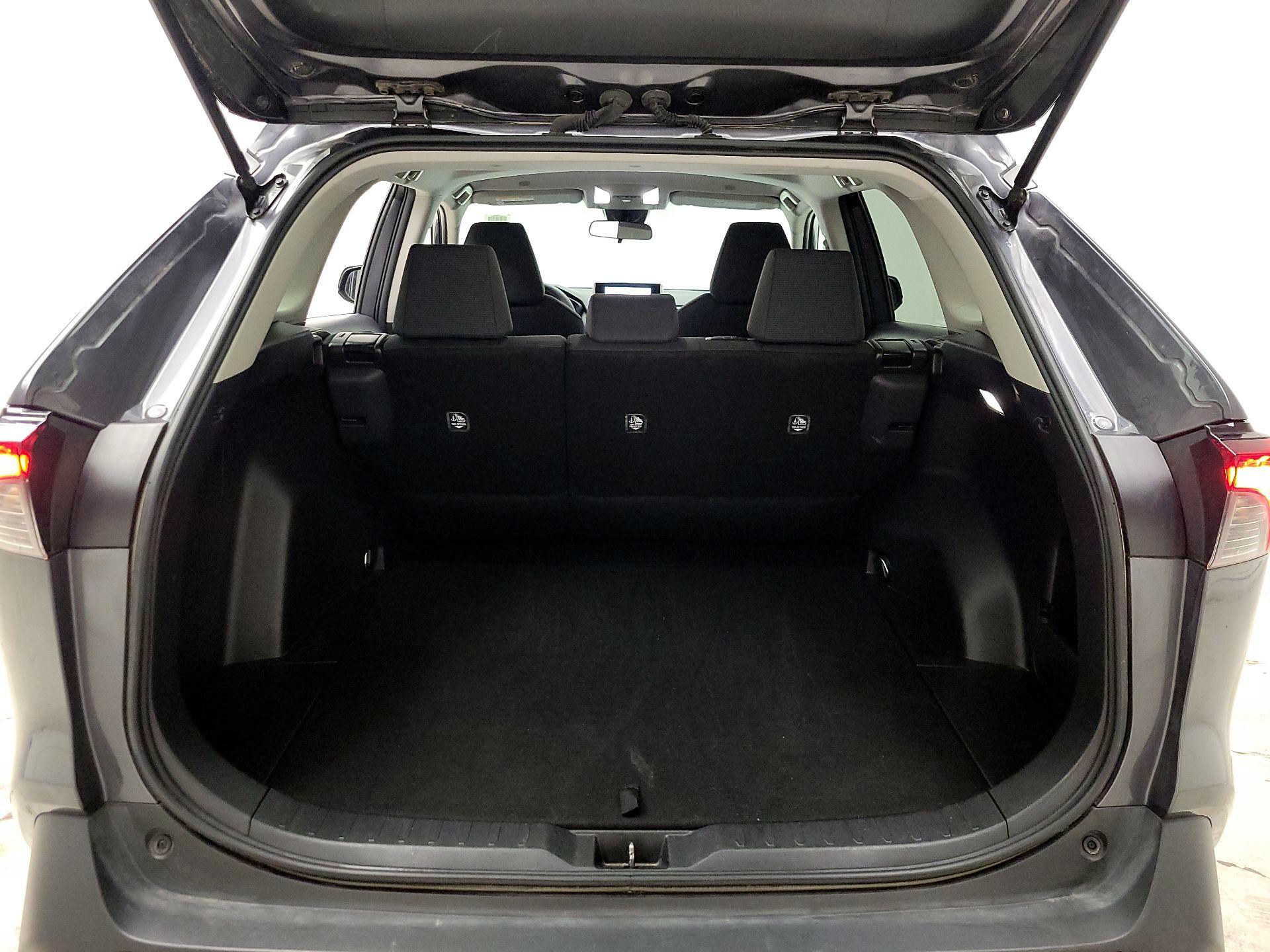 Thumbnail: 2025 Toyota RAV4 - 20