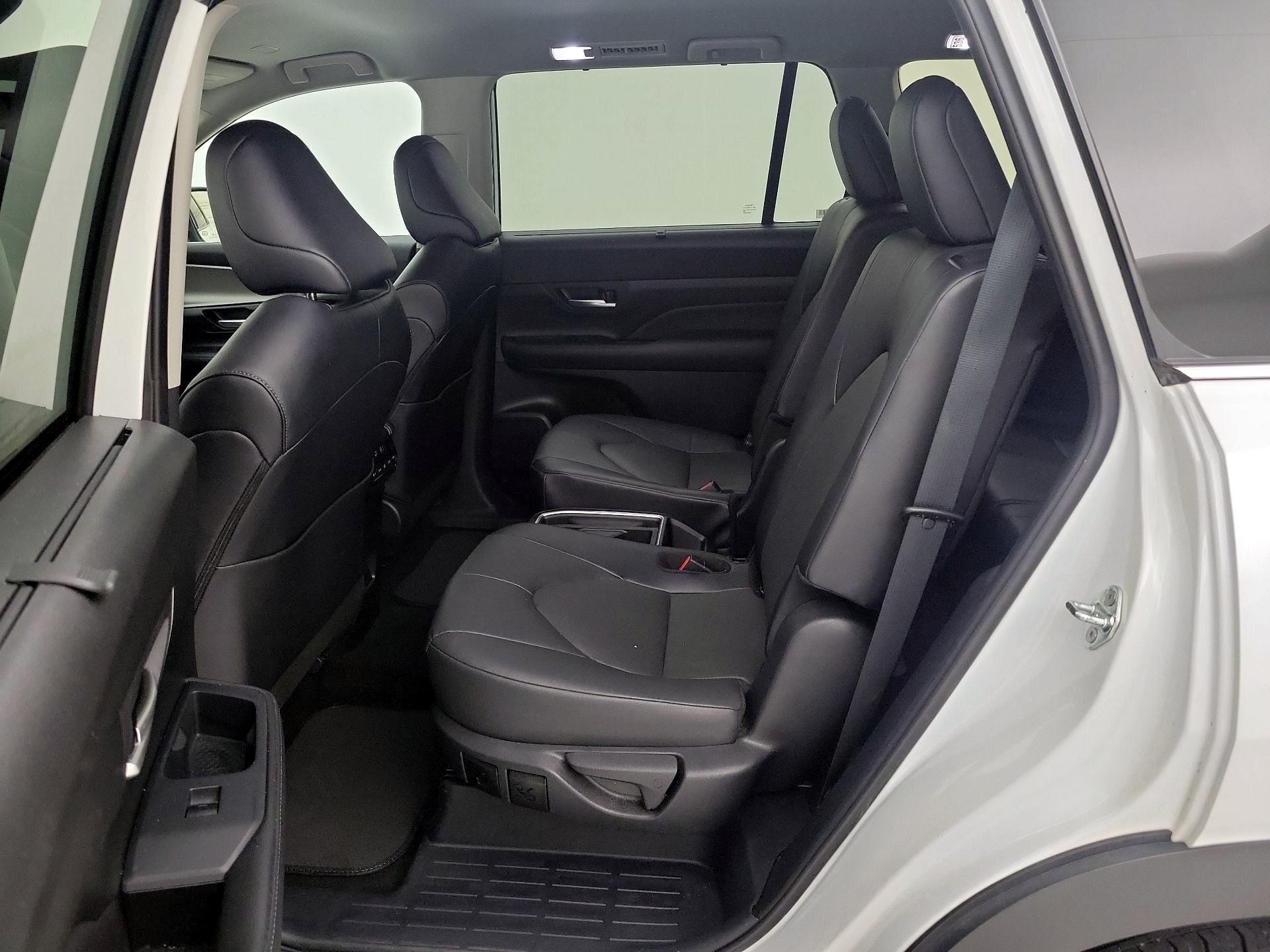 Thumbnail: 2025 Toyota Grand Highlander - 19