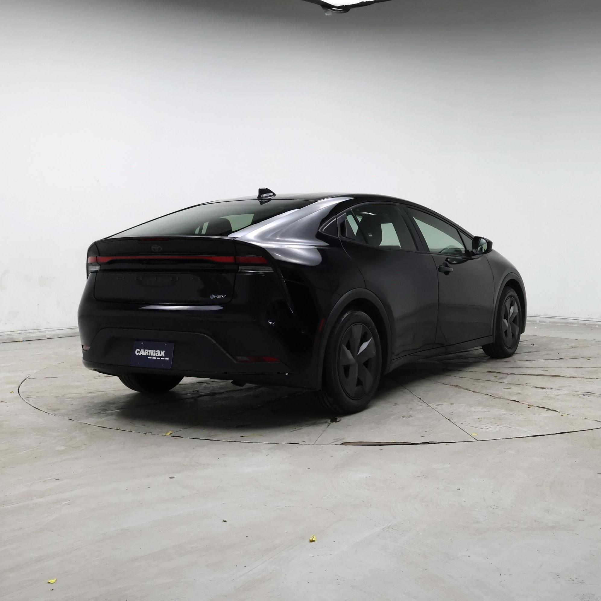 Thumbnail: 2024 Toyota Prius - 8