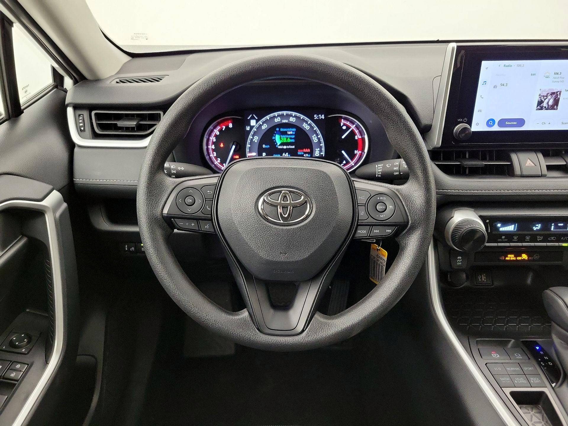 Thumbnail: 2025 Toyota RAV4 - 10