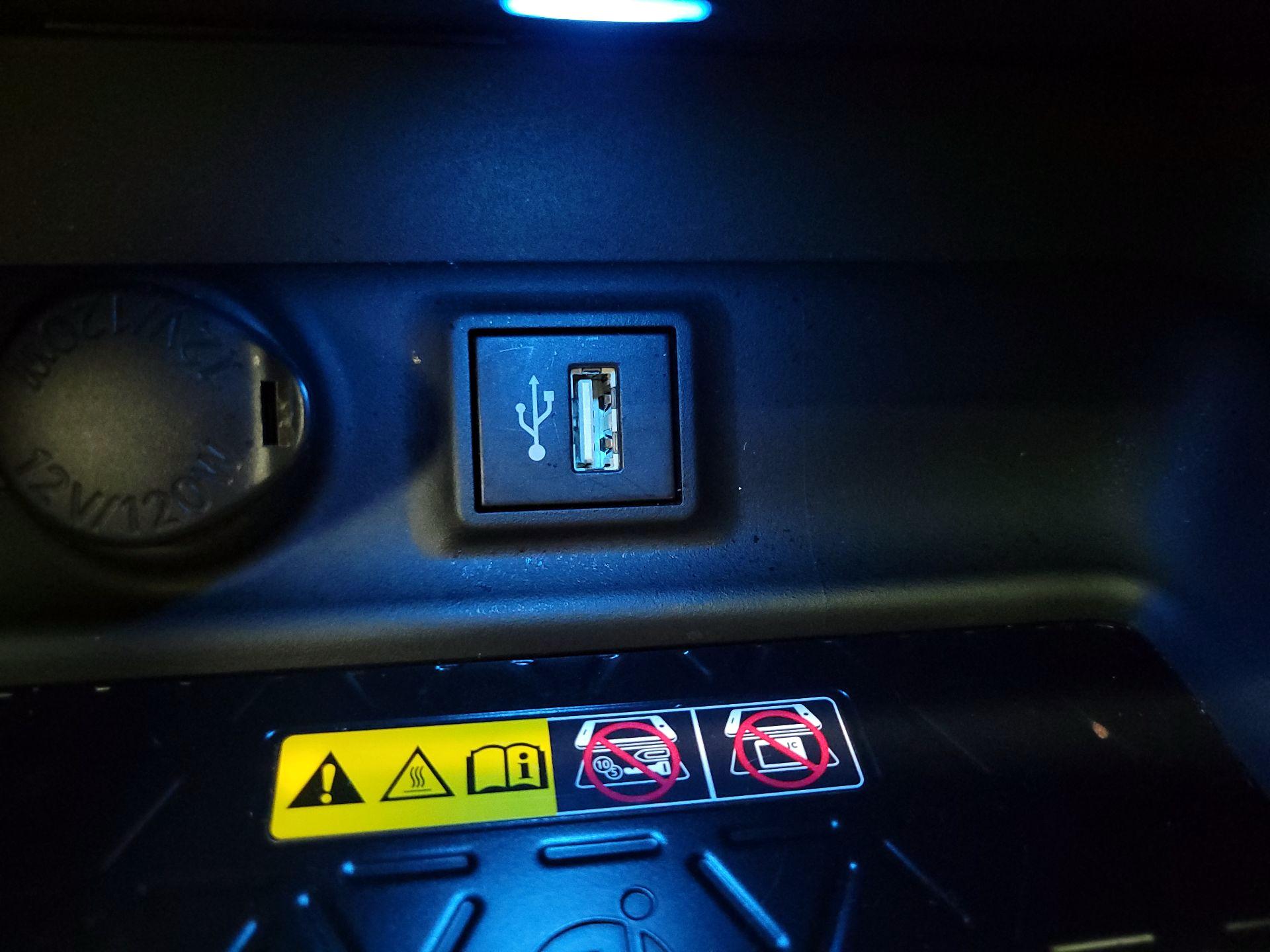 Thumbnail: 2023 Toyota RAV4 - 18