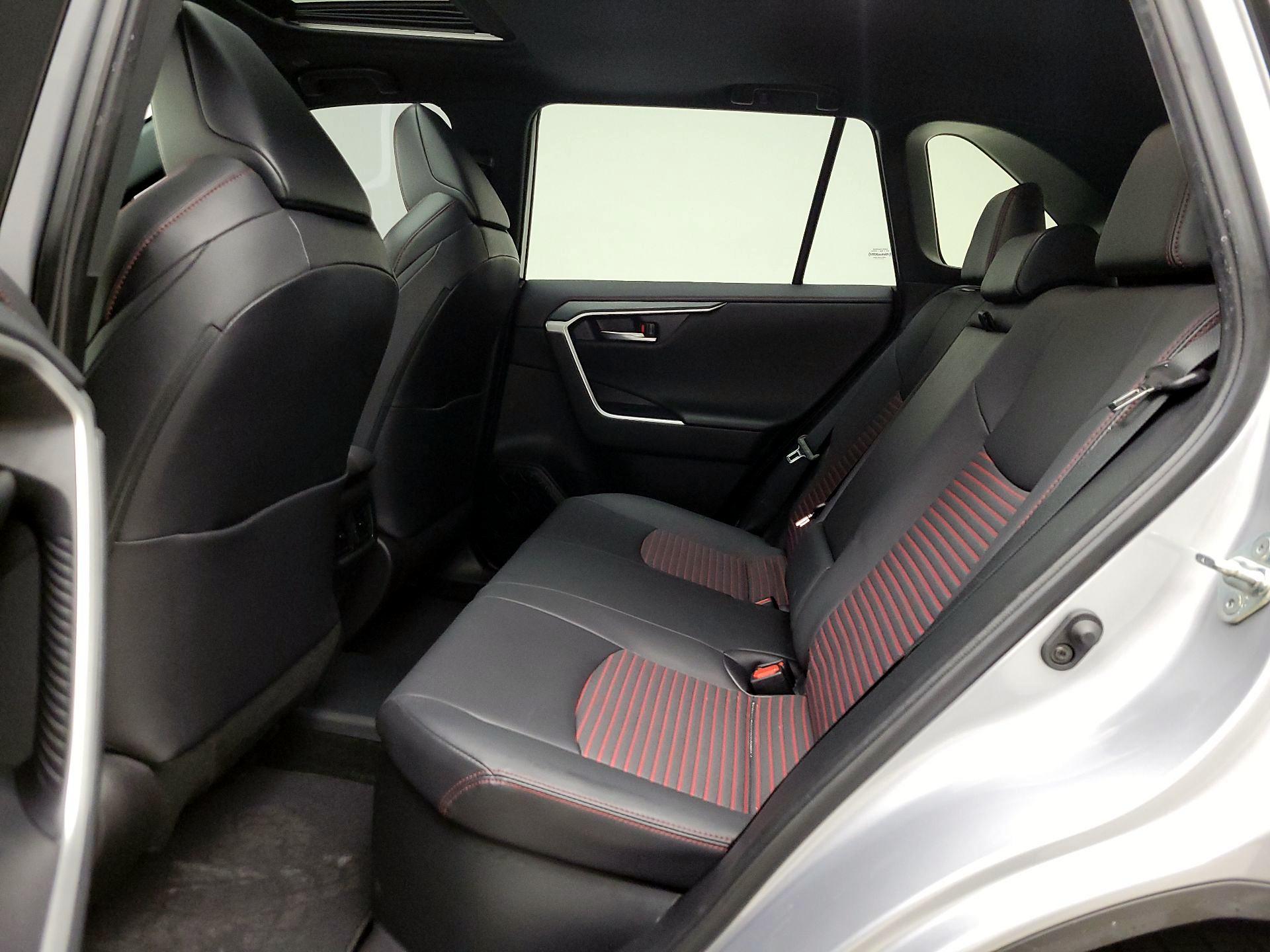 Thumbnail: 2023 Toyota RAV4 - 20