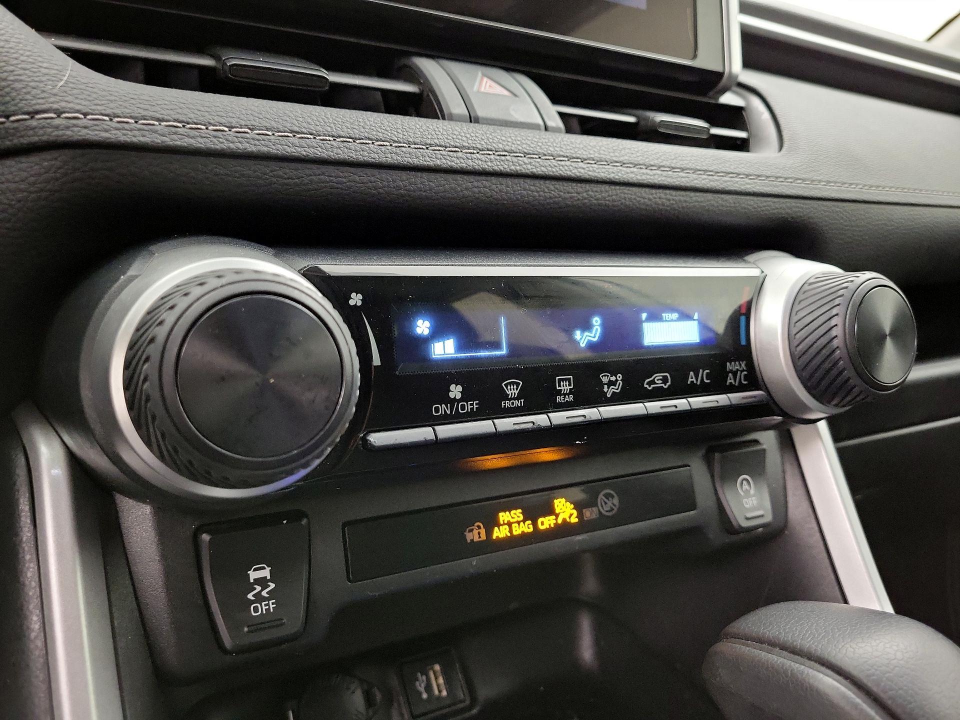 Thumbnail: 2024 Toyota RAV4 - 14