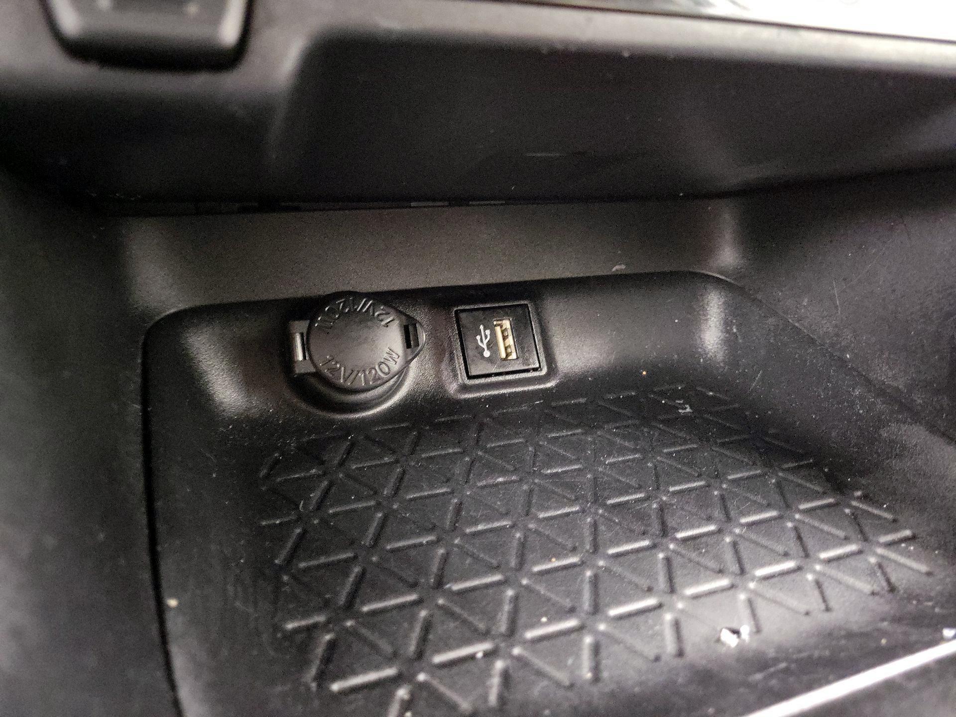 Thumbnail: 2024 Toyota RAV4 - 16