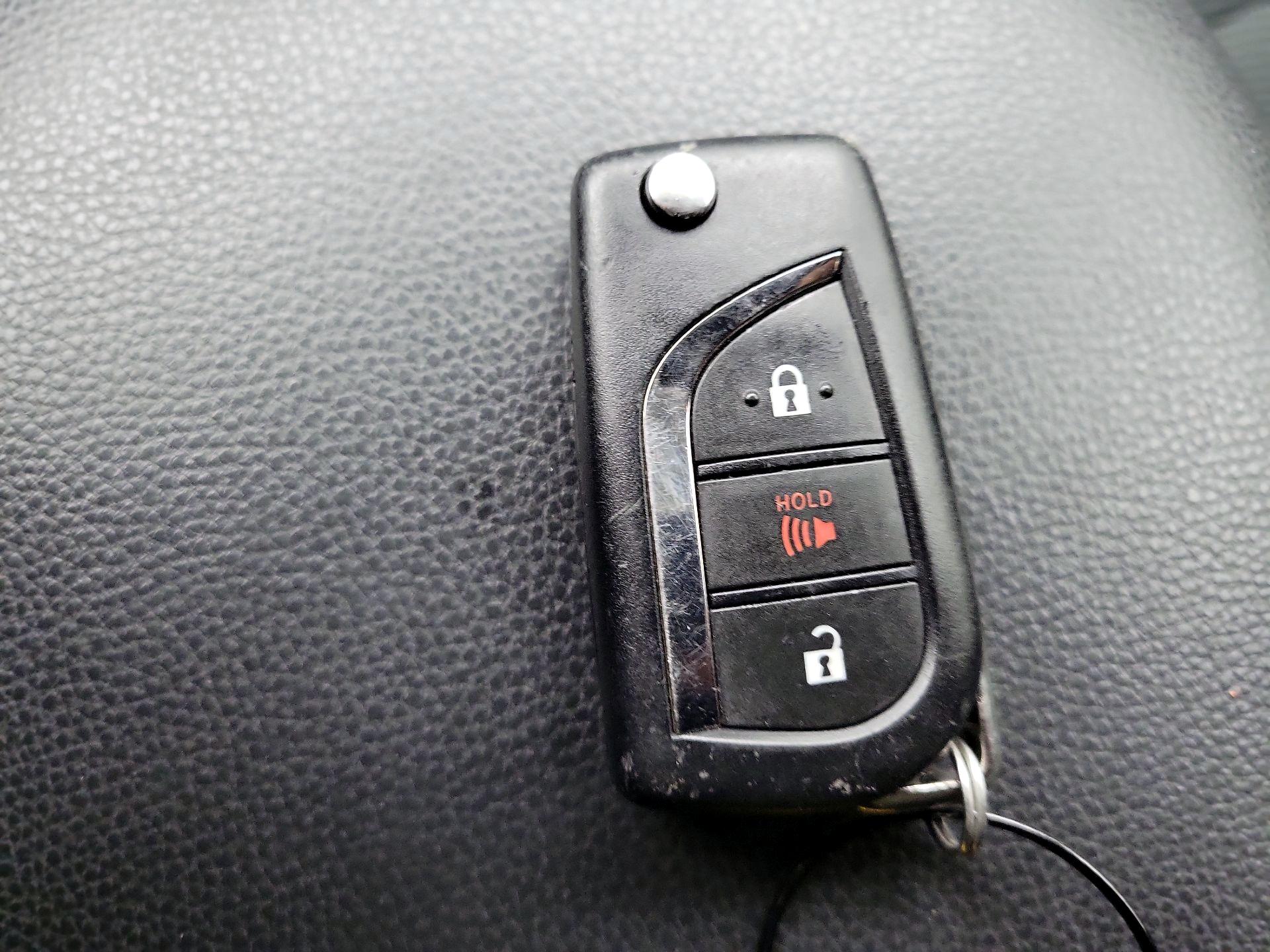 Thumbnail: 2024 Toyota RAV4 - 20