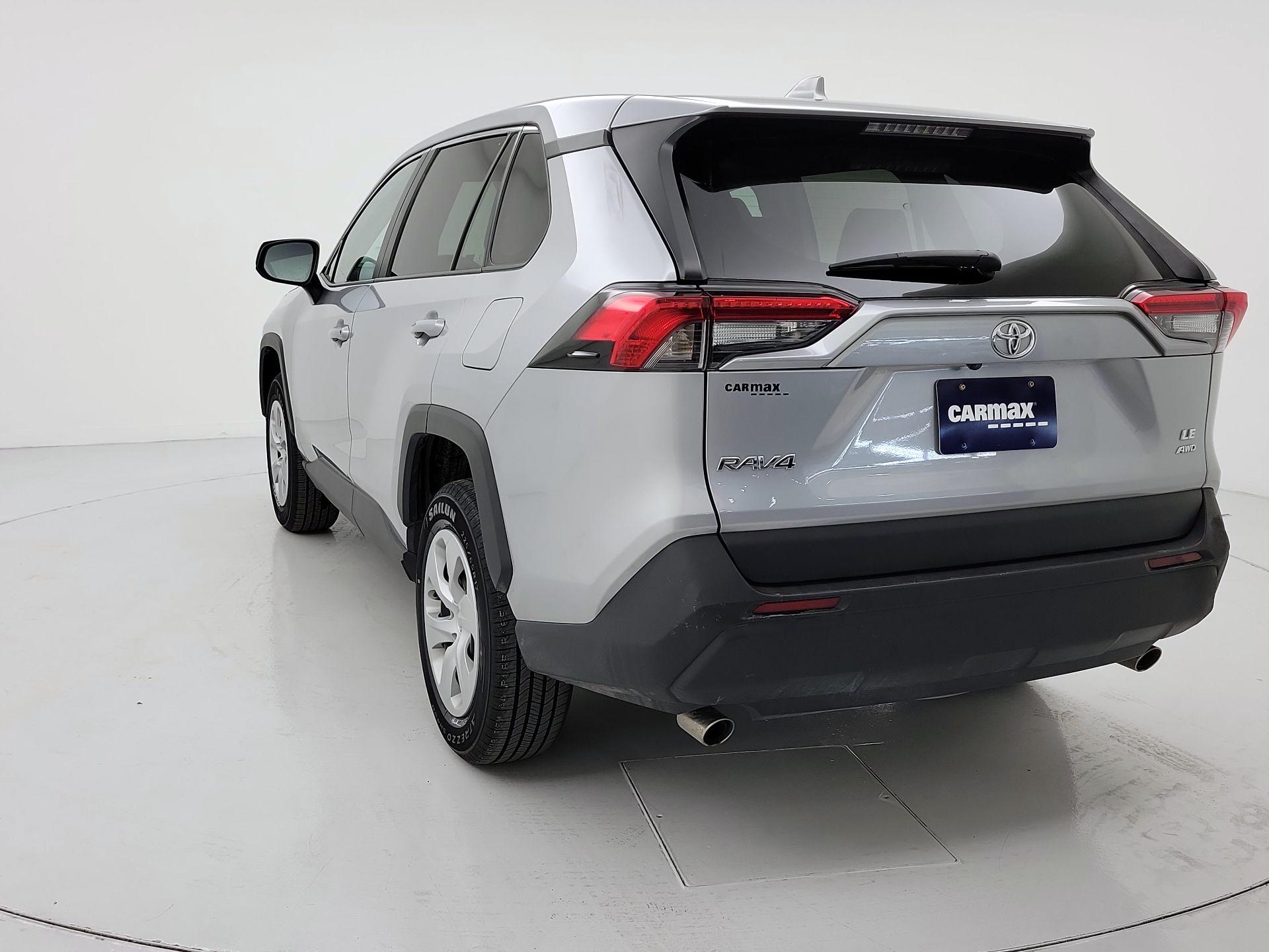 Thumbnail: 2024 Toyota RAV4 - 7