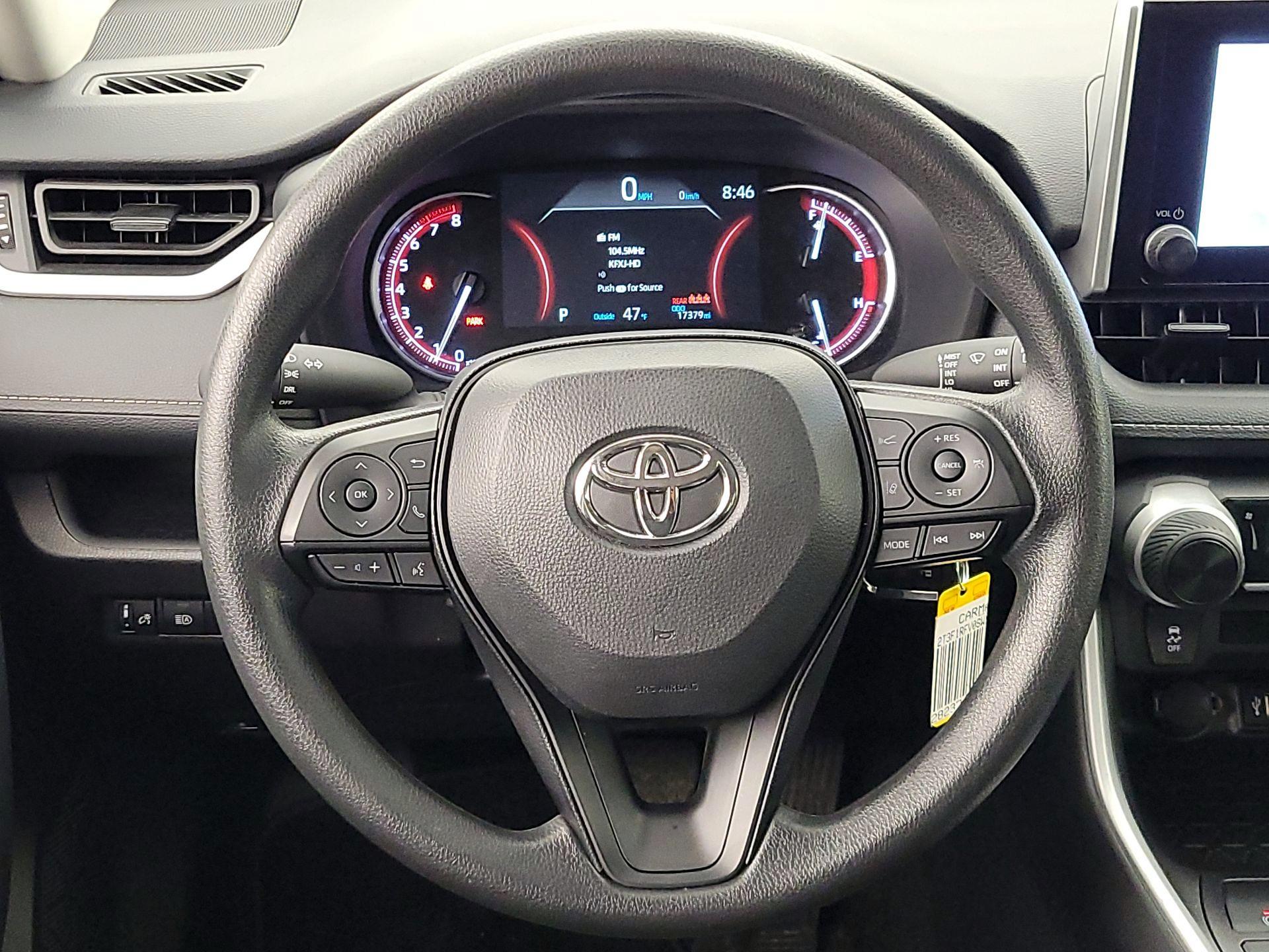 Thumbnail: 2025 Toyota RAV4 - 10