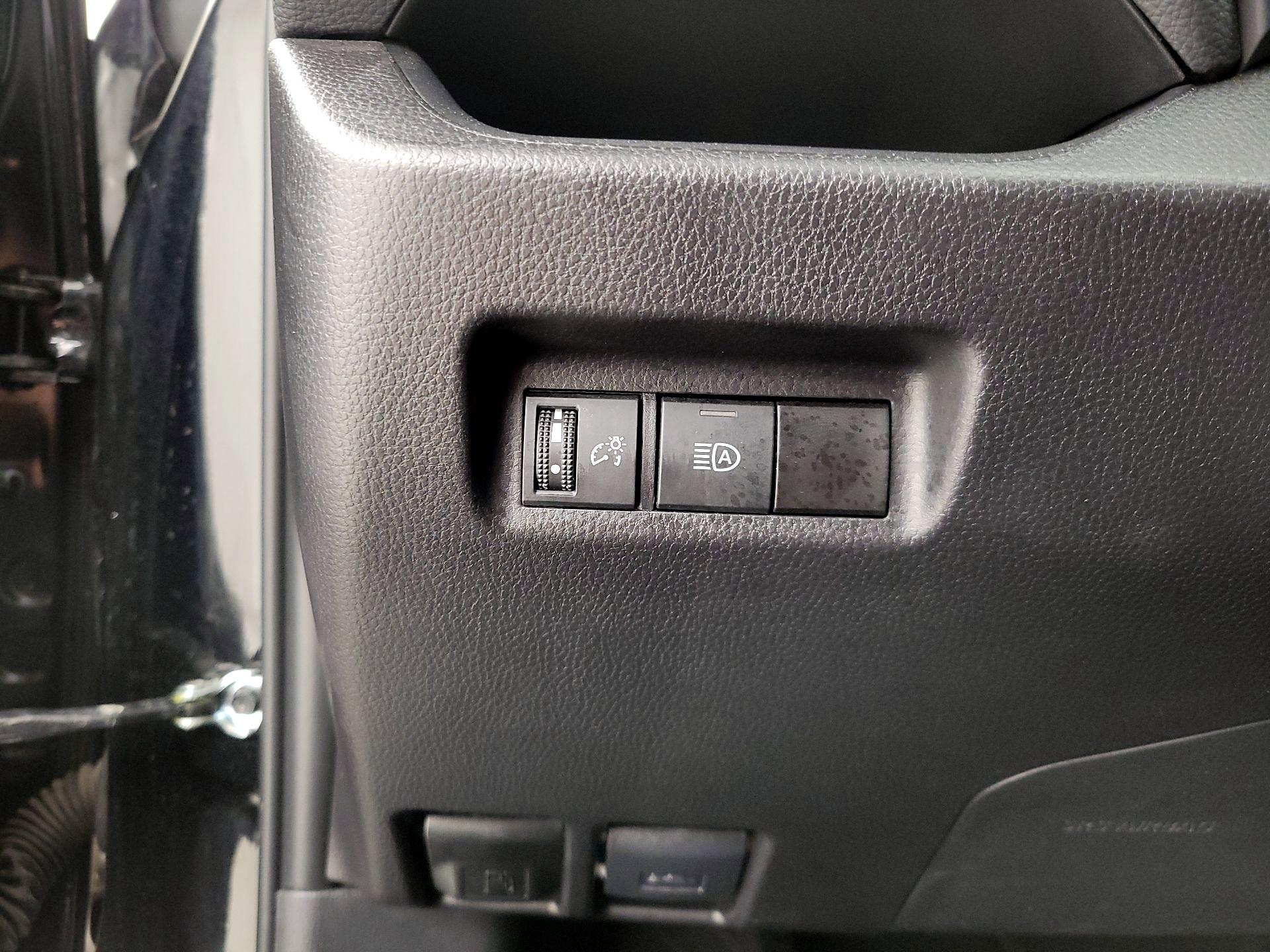 Thumbnail: 2025 Toyota RAV4 - 13