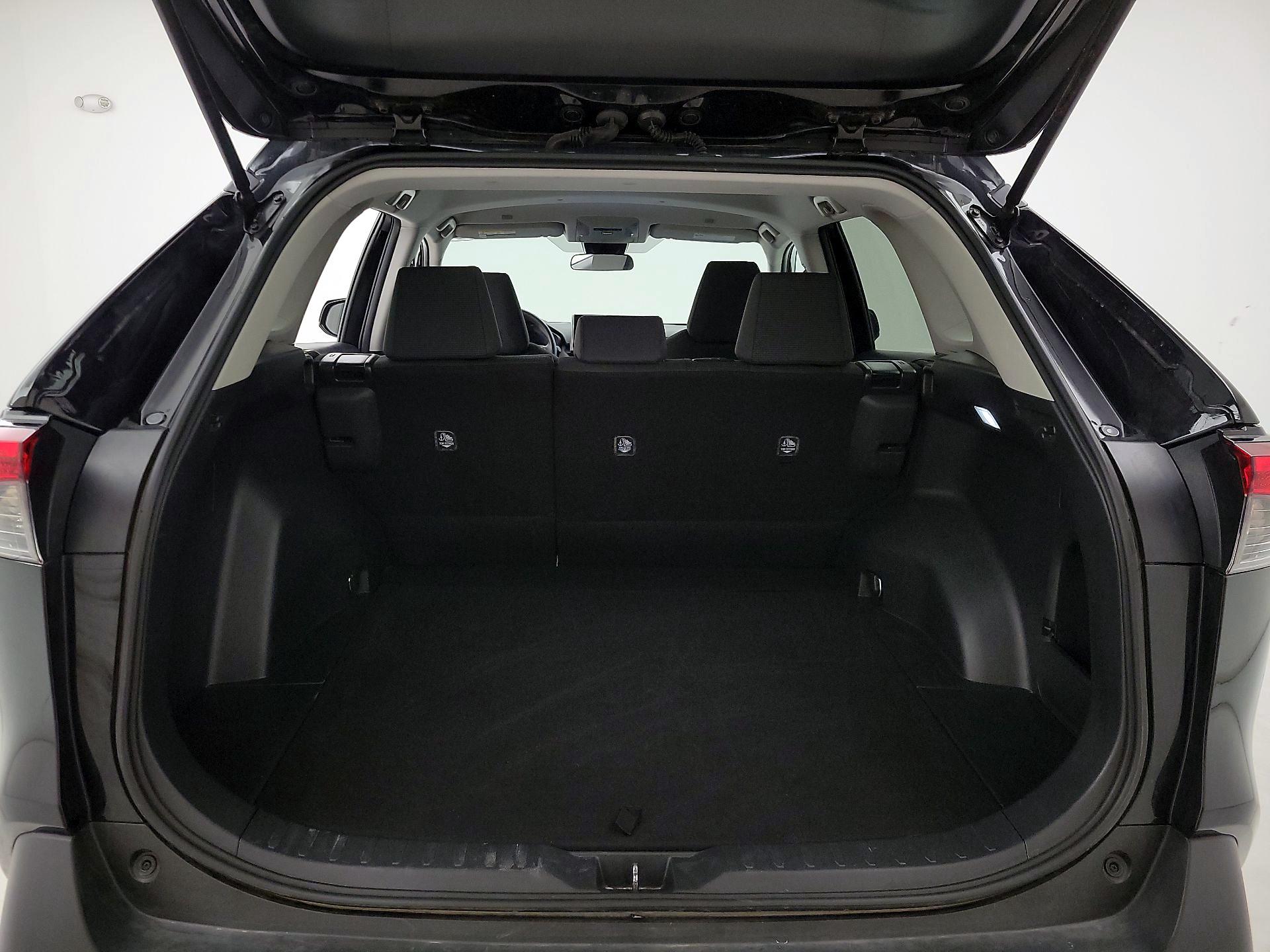 Thumbnail: 2025 Toyota RAV4 - 20