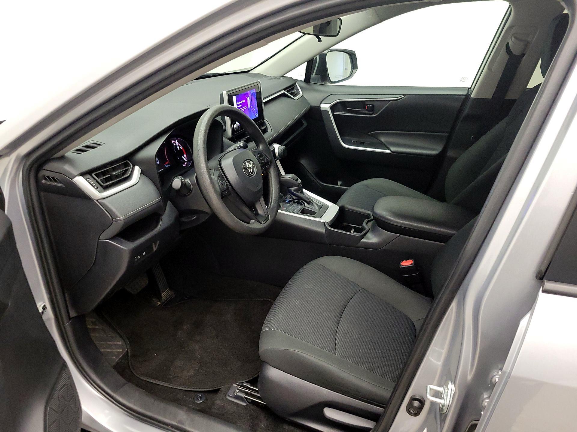 Thumbnail: 2024 Toyota RAV4 - 11