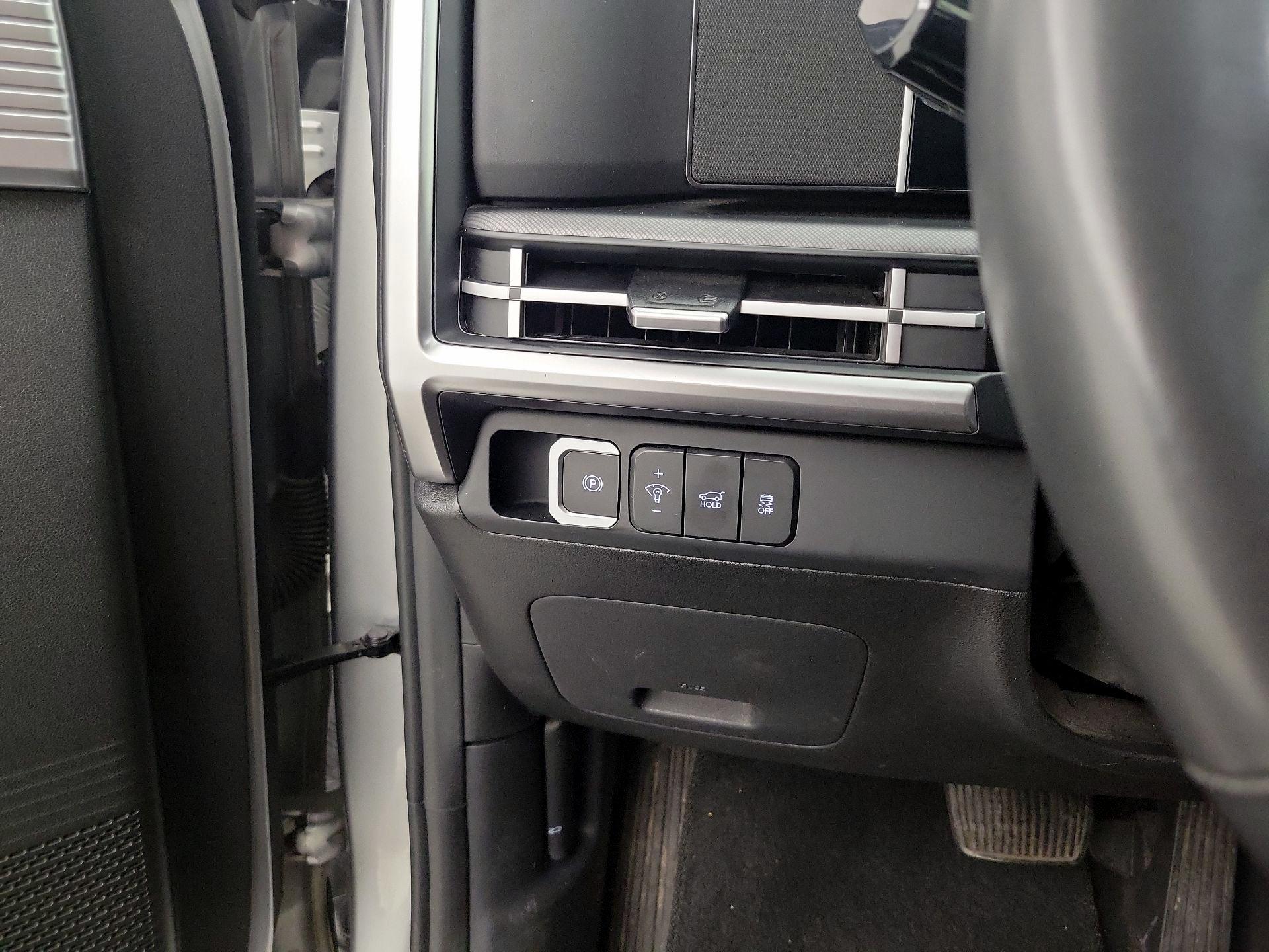 Thumbnail: 2024 Hyundai Santa Fe - 13