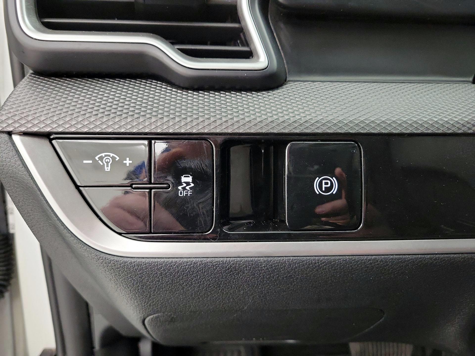 Thumbnail: 2024 Kia Sportage - 13