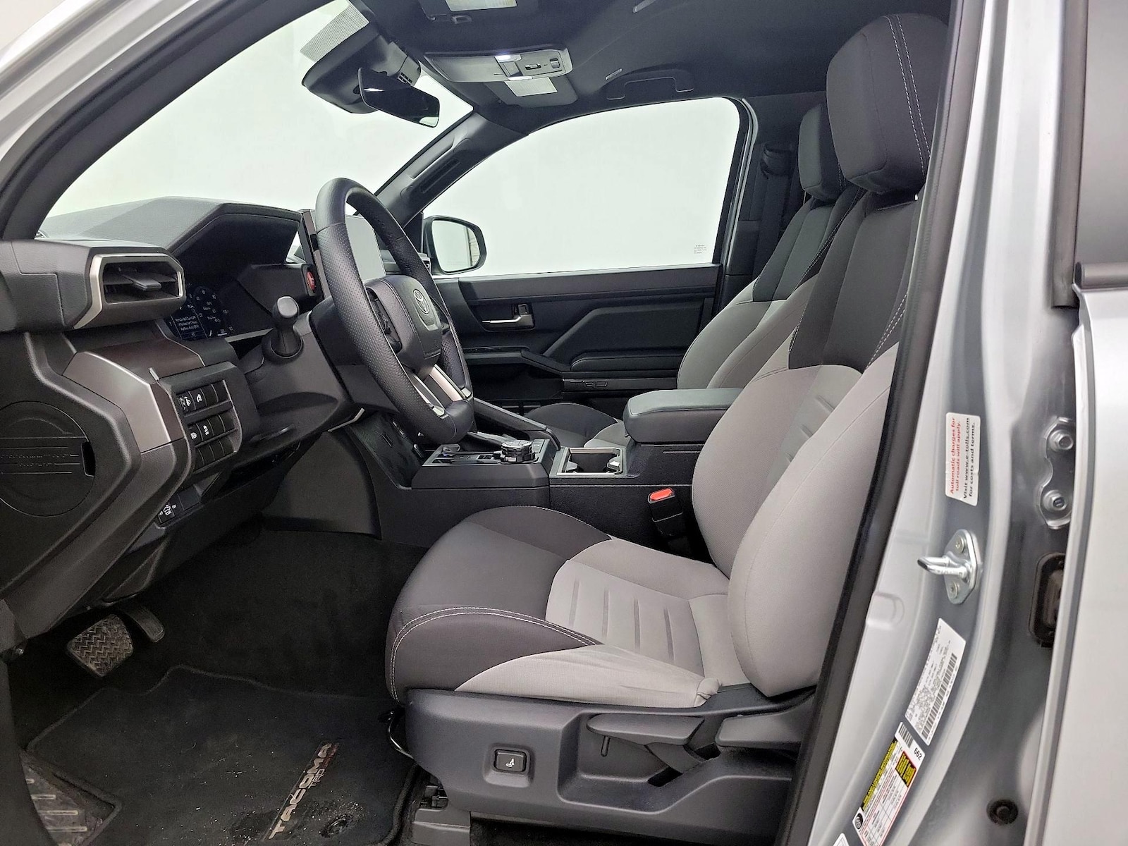 2025 Toyota Tacoma TRD Off Road - Photo 12
