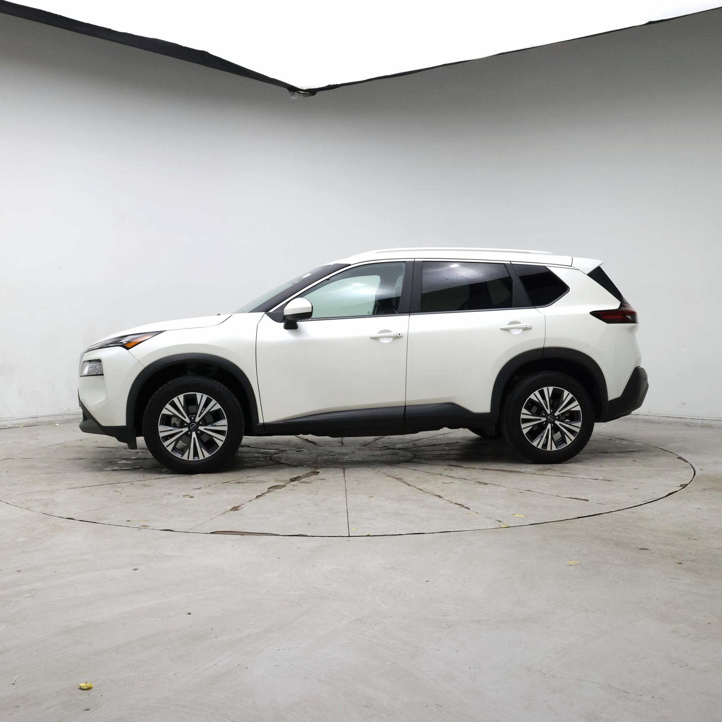 Thumbnail: 2023 Nissan Rogue - 3