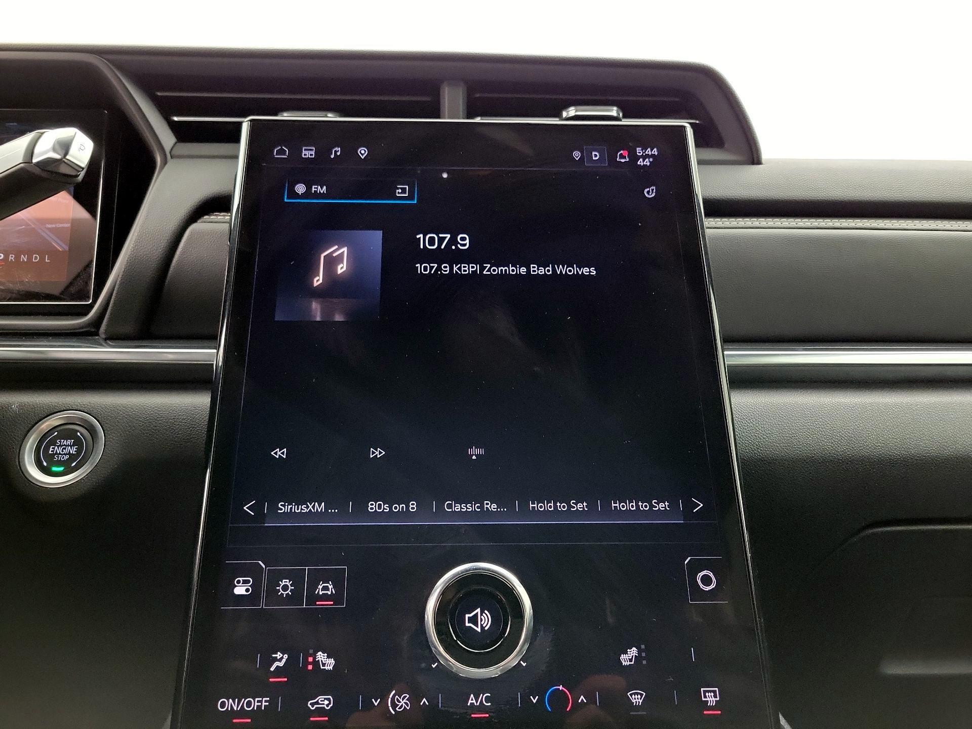 Thumbnail: 2025 GMC Terrain - 16