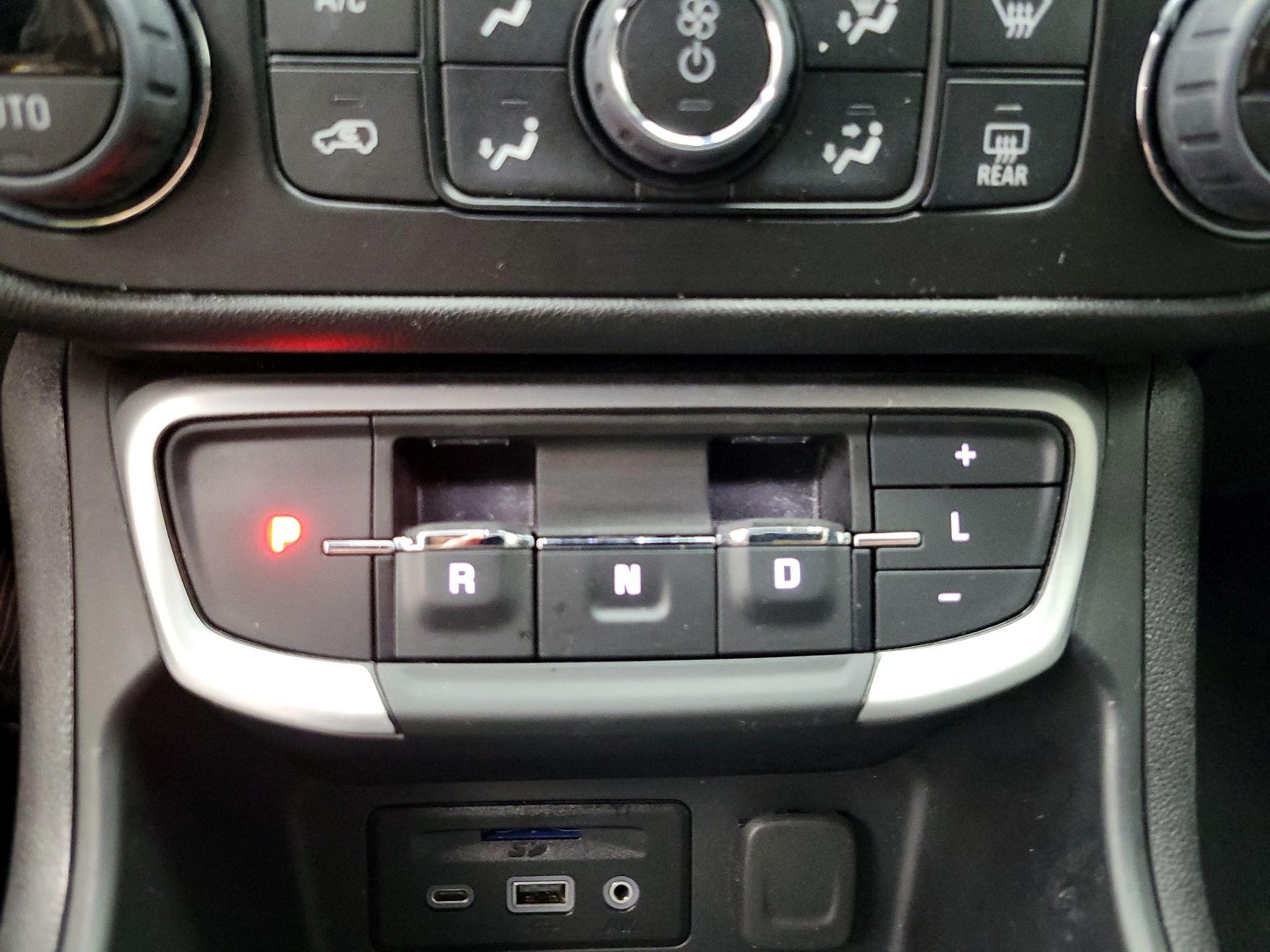 Thumbnail: 2024 GMC Terrain - 17